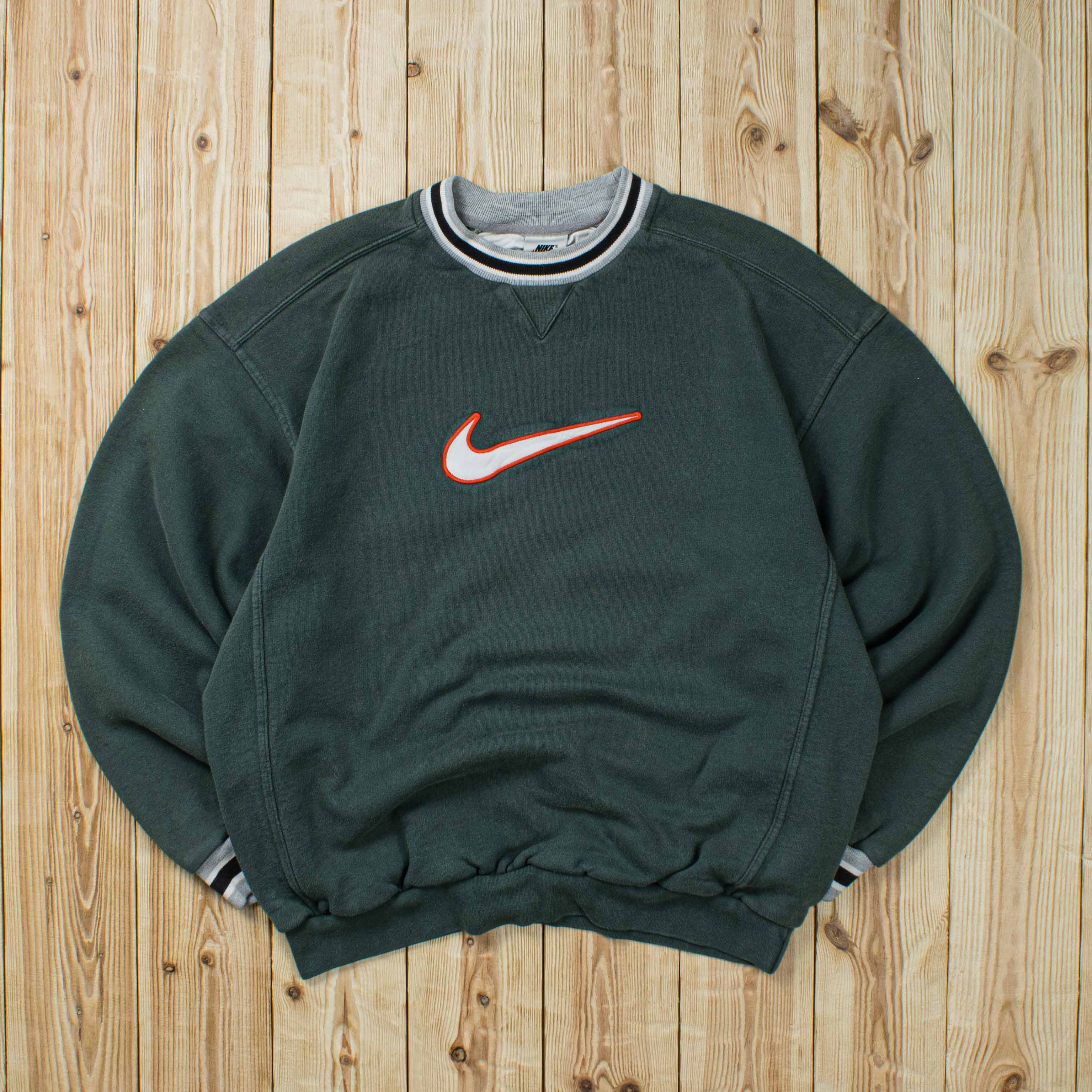 (M) Vintage Nike Center Swoosh Embroidered Sweatshirt