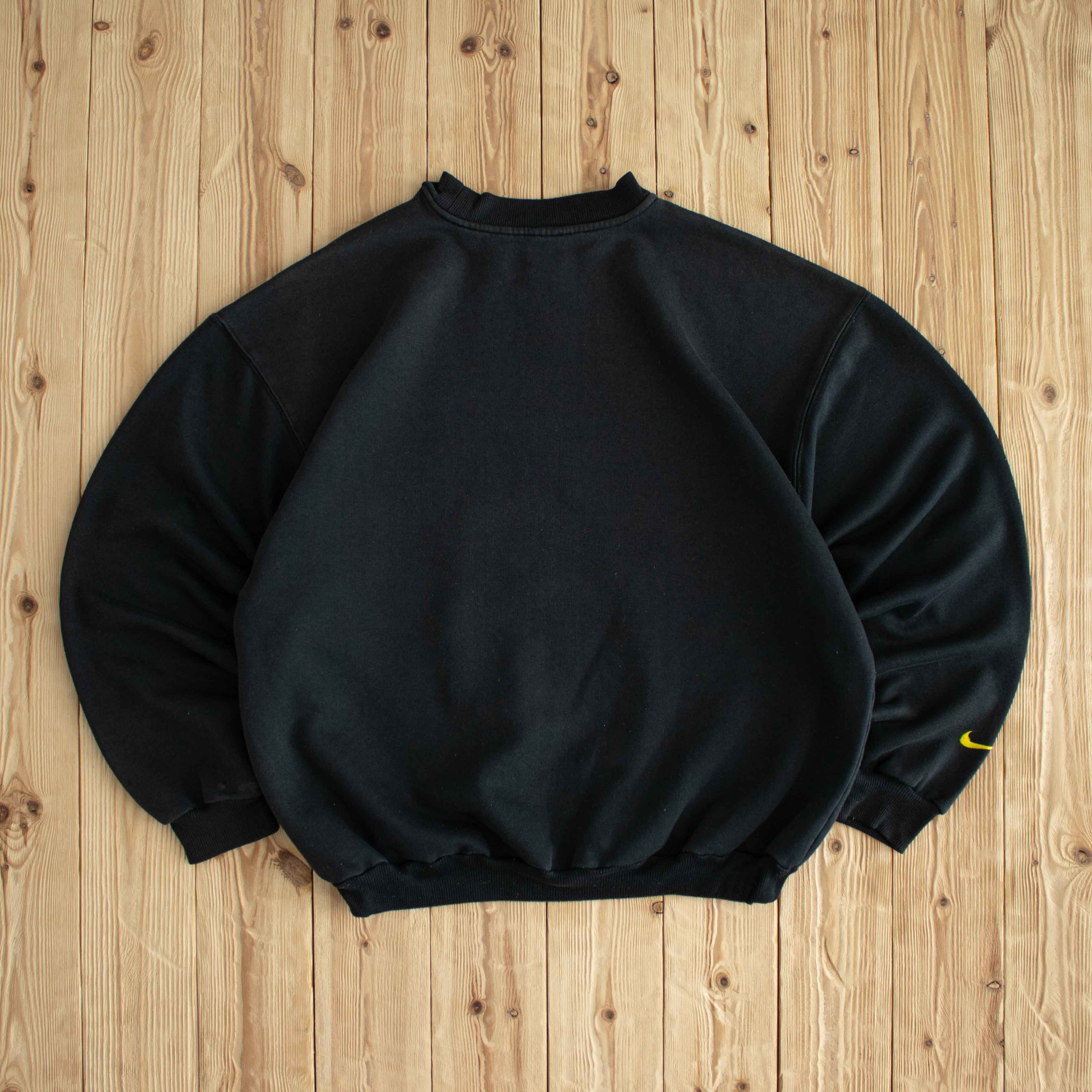 (L) Nike Spell Out Vintage Embroidered Sweatshirt Black