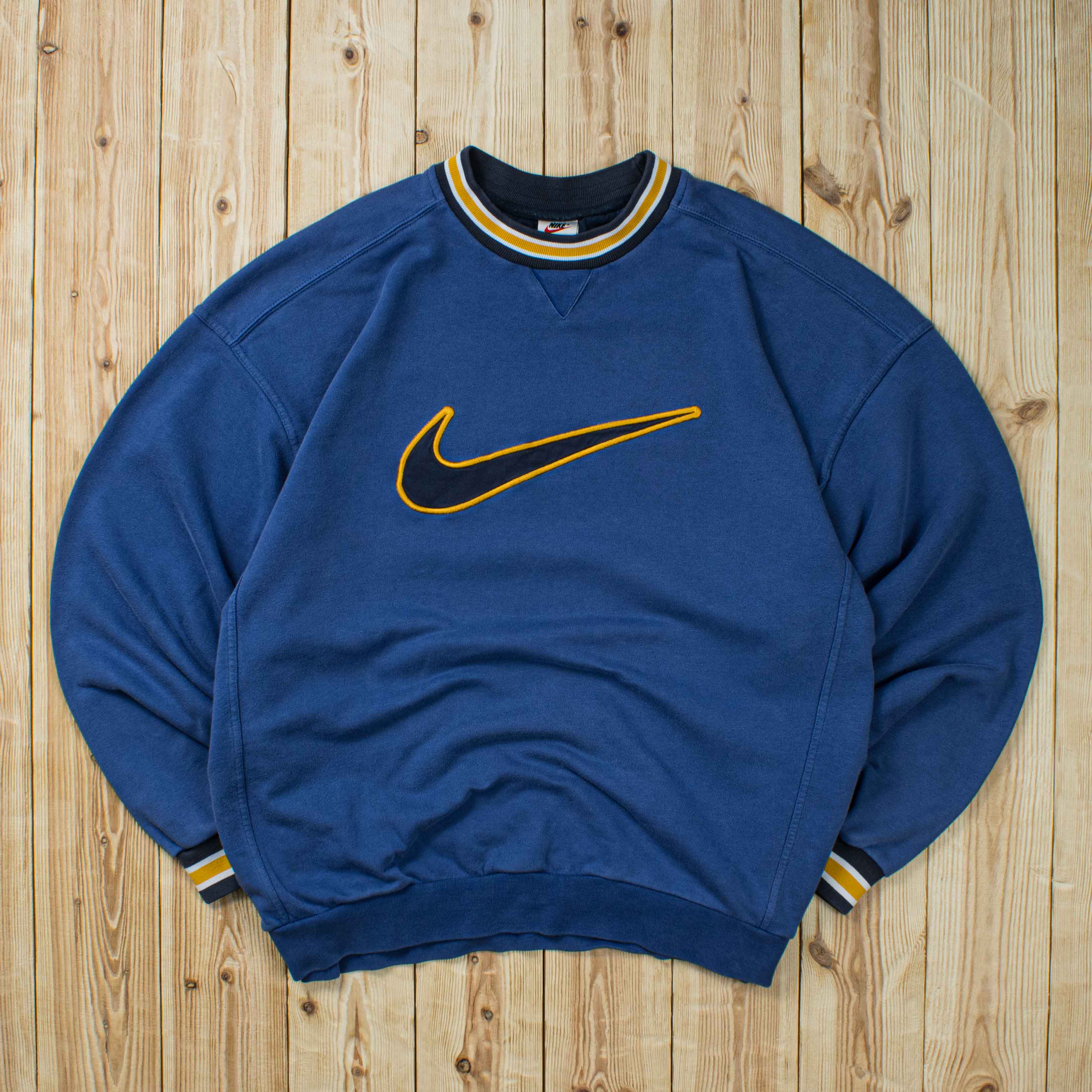 (XL) Vintage Nike Big Swoosh Embroidered Sweatshirt