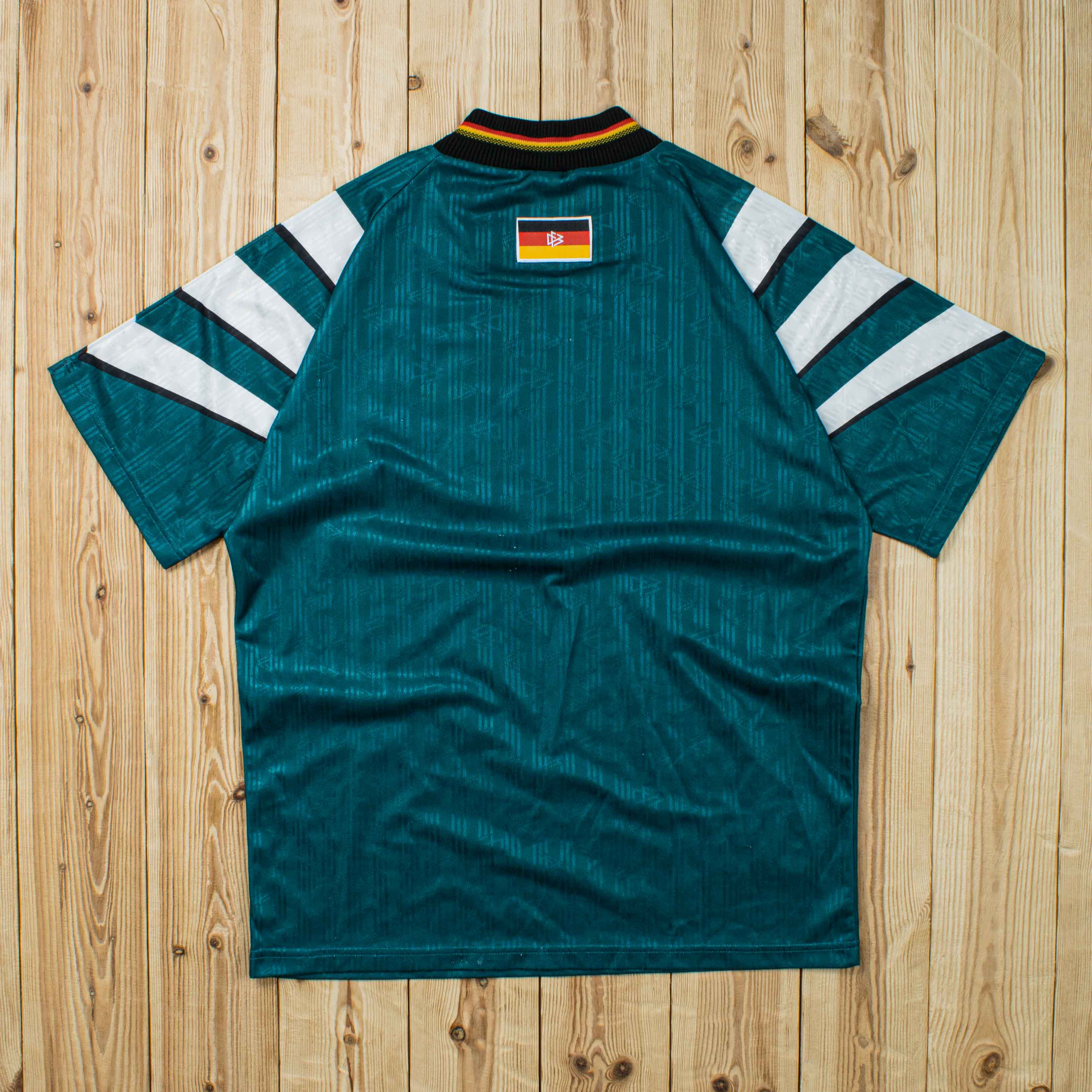 (M) 1996 Adidas Deutschland Fusball Embroidered T-Shirt