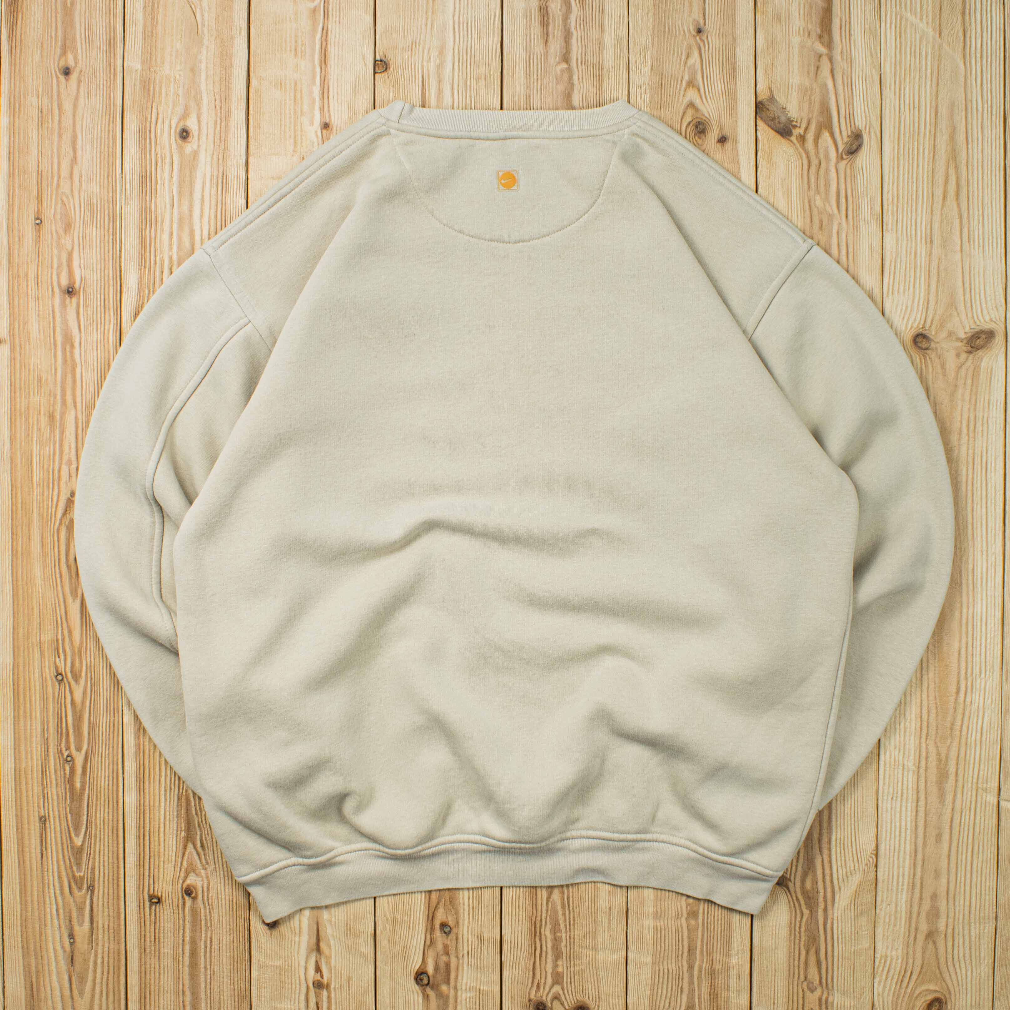 (L) Vintage Nike World Winter Champions Sweatshirt