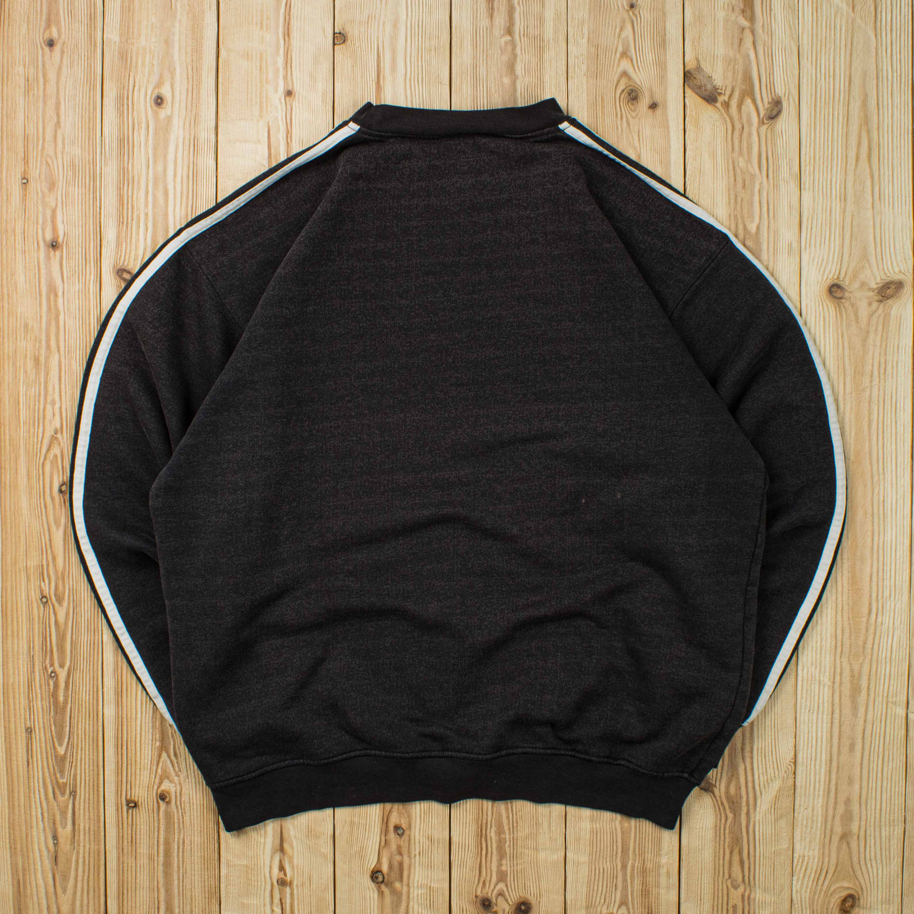 (M) Vintage Adidas Essential Embroidered Sweatshirt