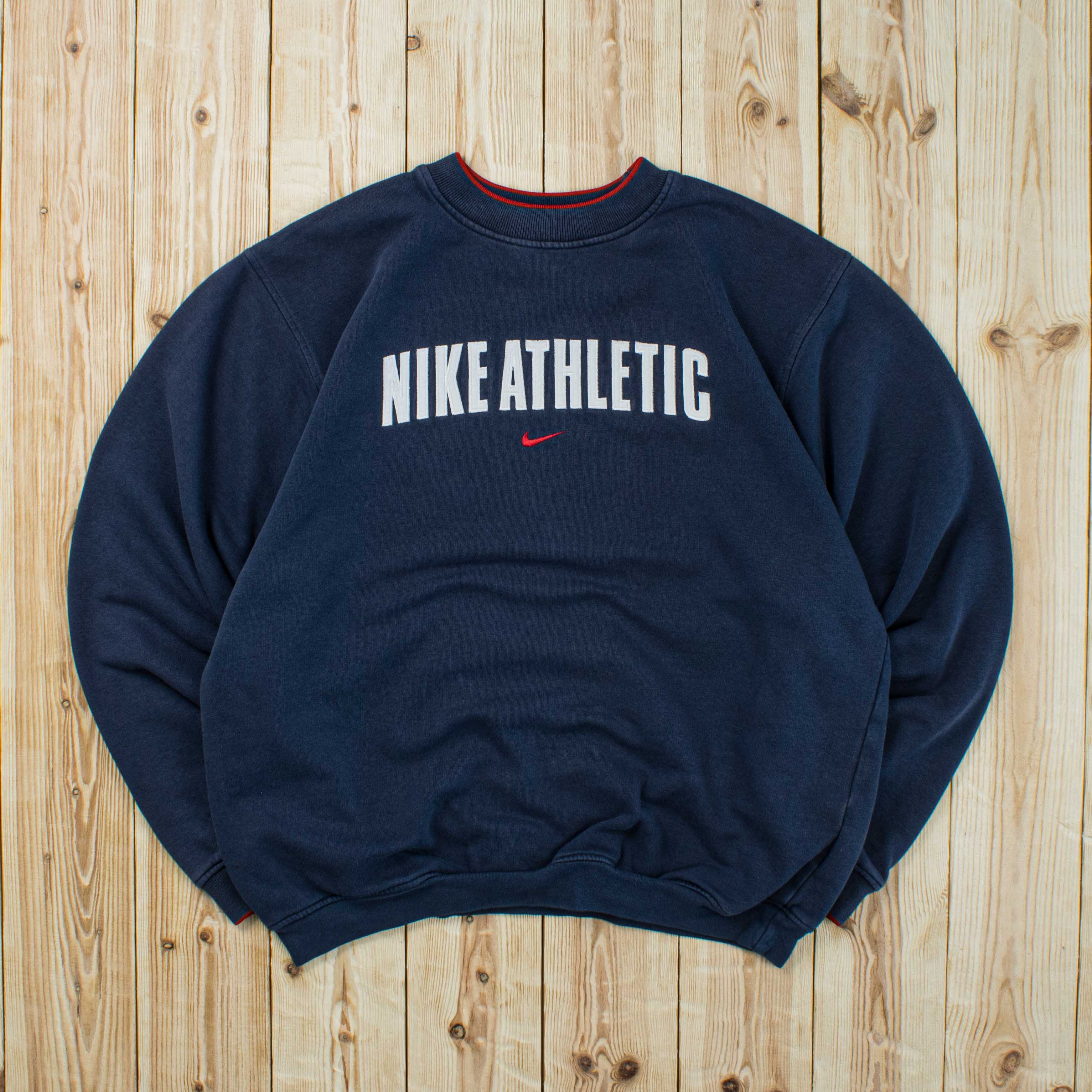 (M) Vintage Nike Athletic Embroidered Sweatshirt