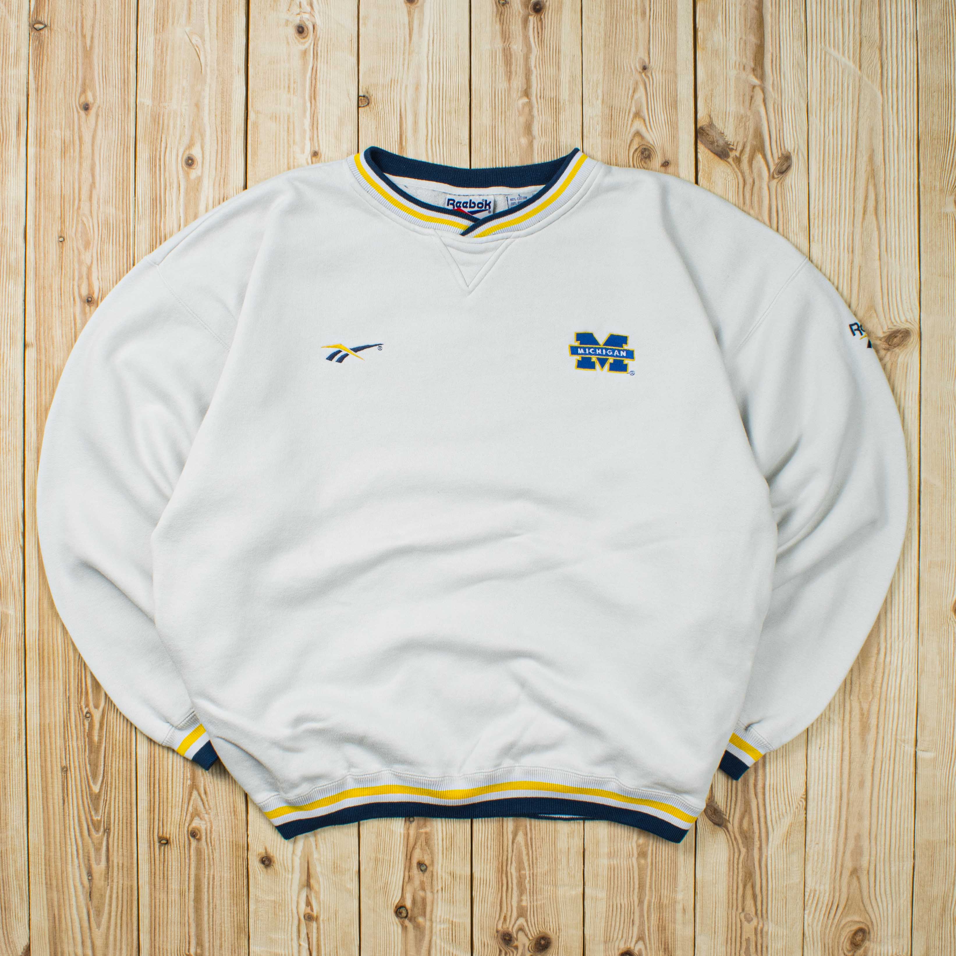 (L) Vintage Reebok Michigan Essential Embroidered Sweatshirt
