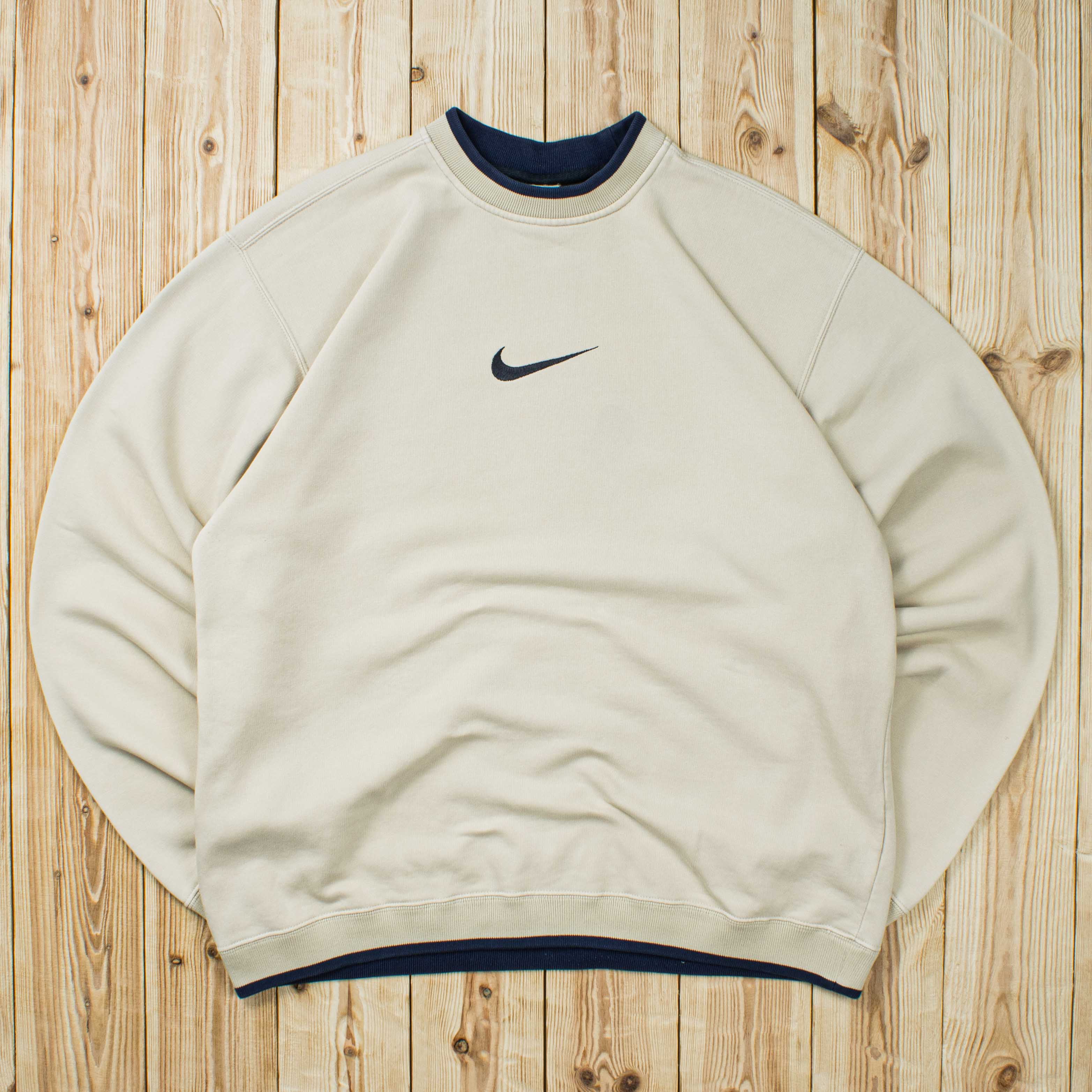 (L) Vintage Nike Swoosh Embroidered Sweatshirt