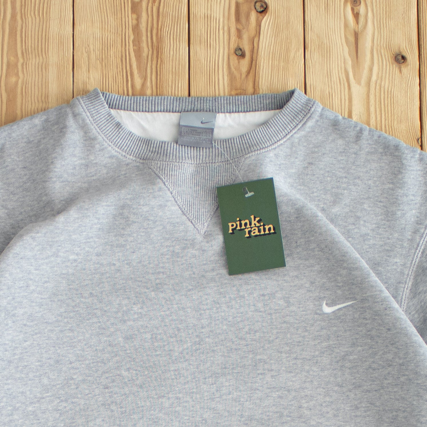 (L) Nike Vintage Essential Embroidered Sweatshirt Gray
