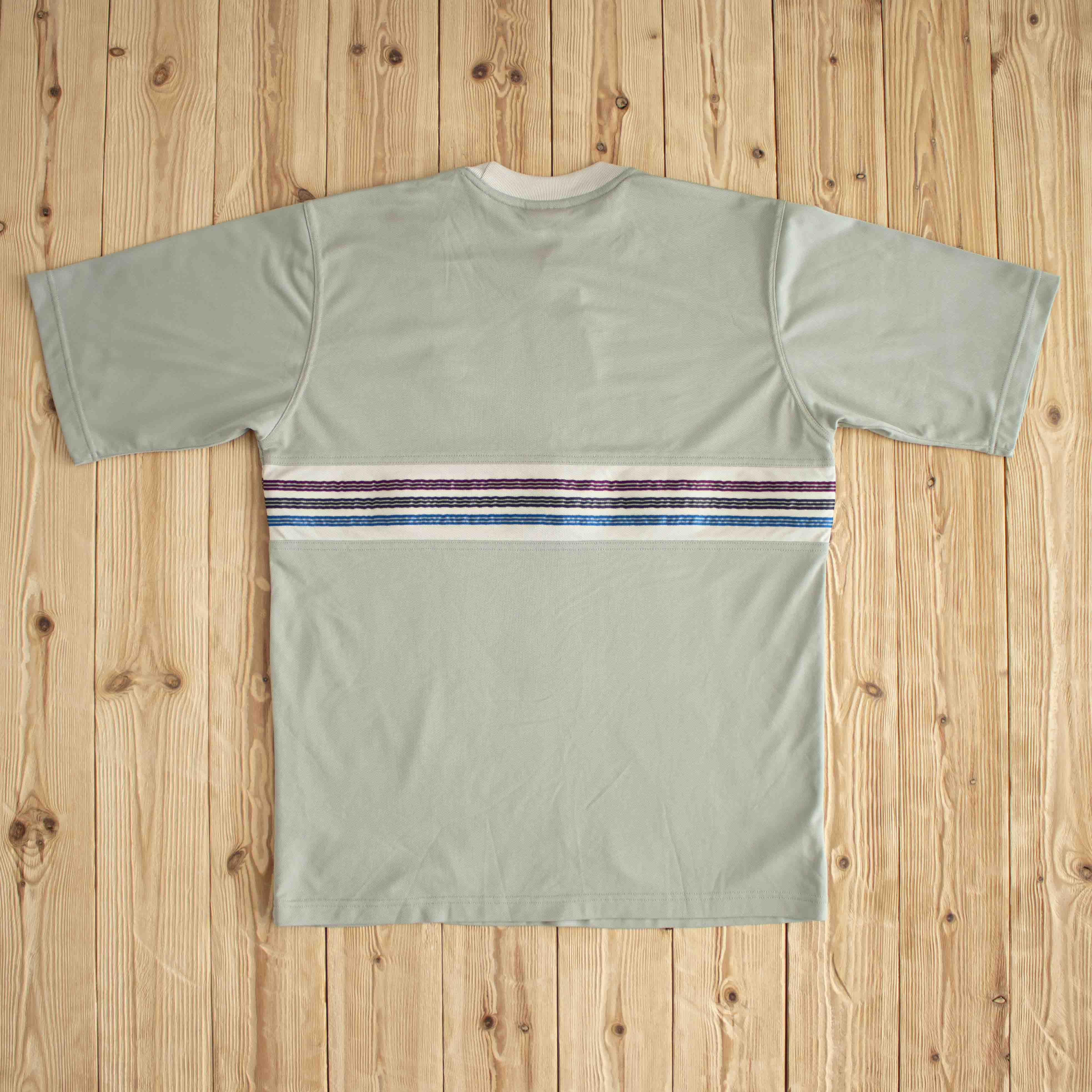 (M/L) Adidas Vintage Embroidered T-Shirt Beige