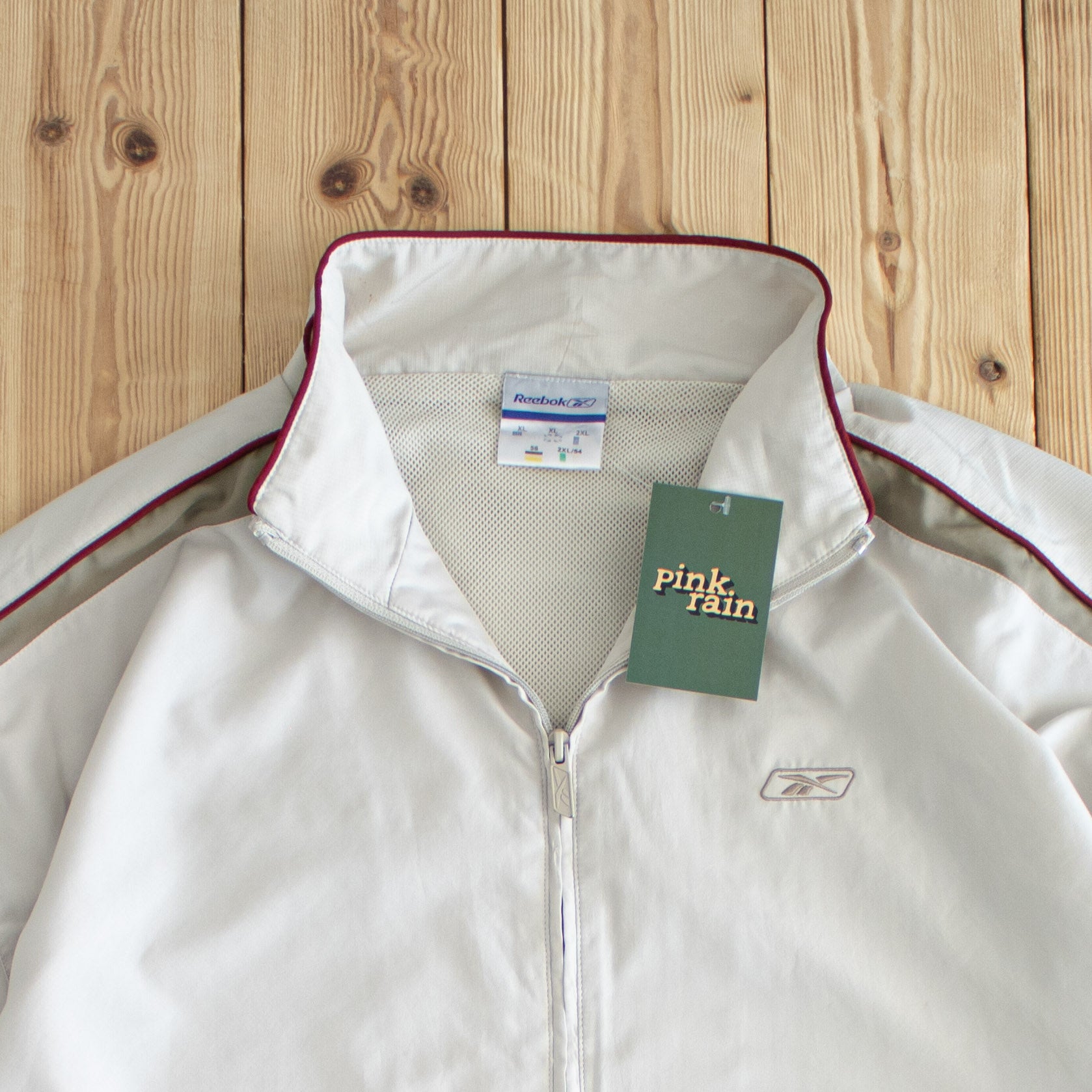 (XL/XXL) Reebok Vintage Embroidered Jacket Beige