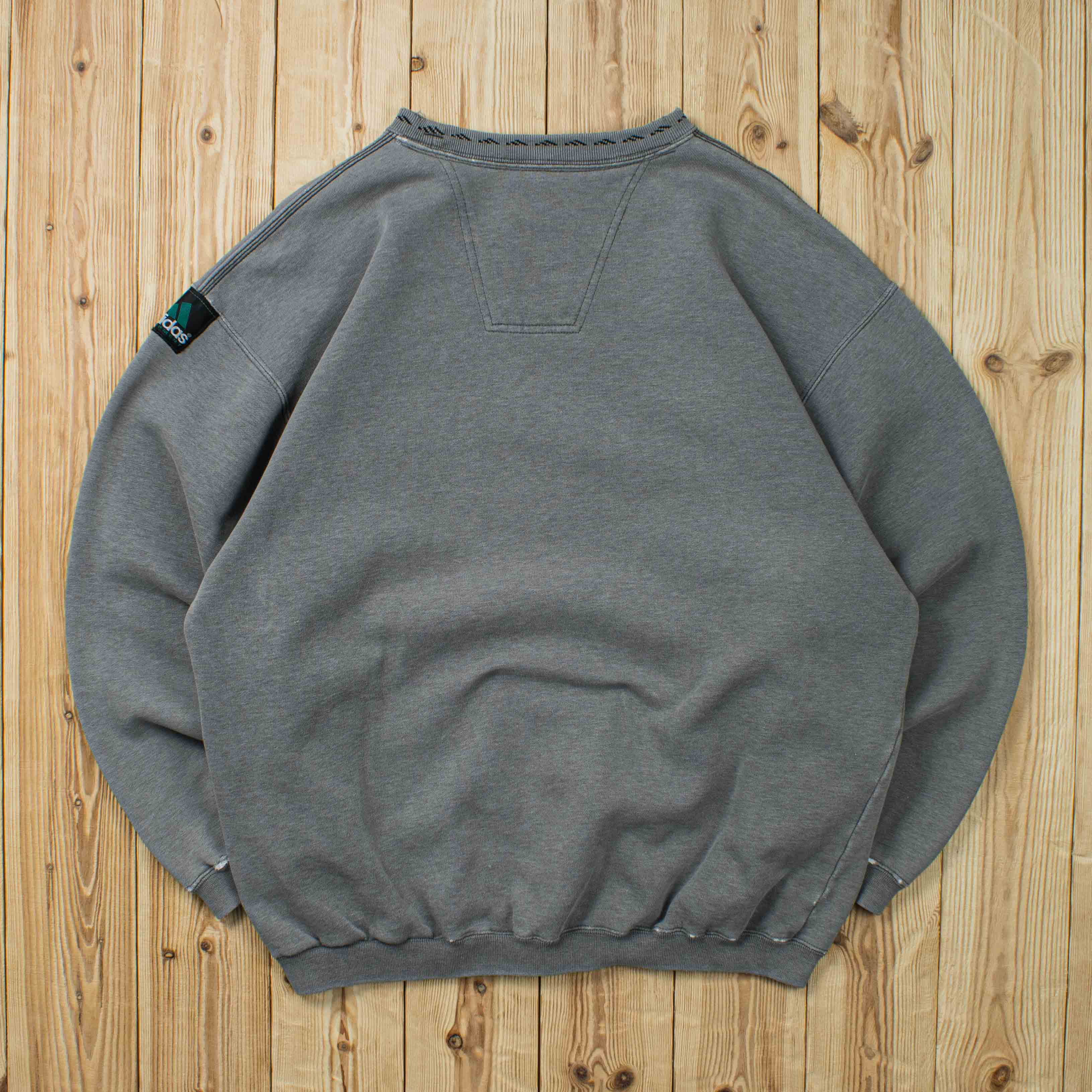 (L) Vintage Adidas Equipment Embroidered Sweatshirt