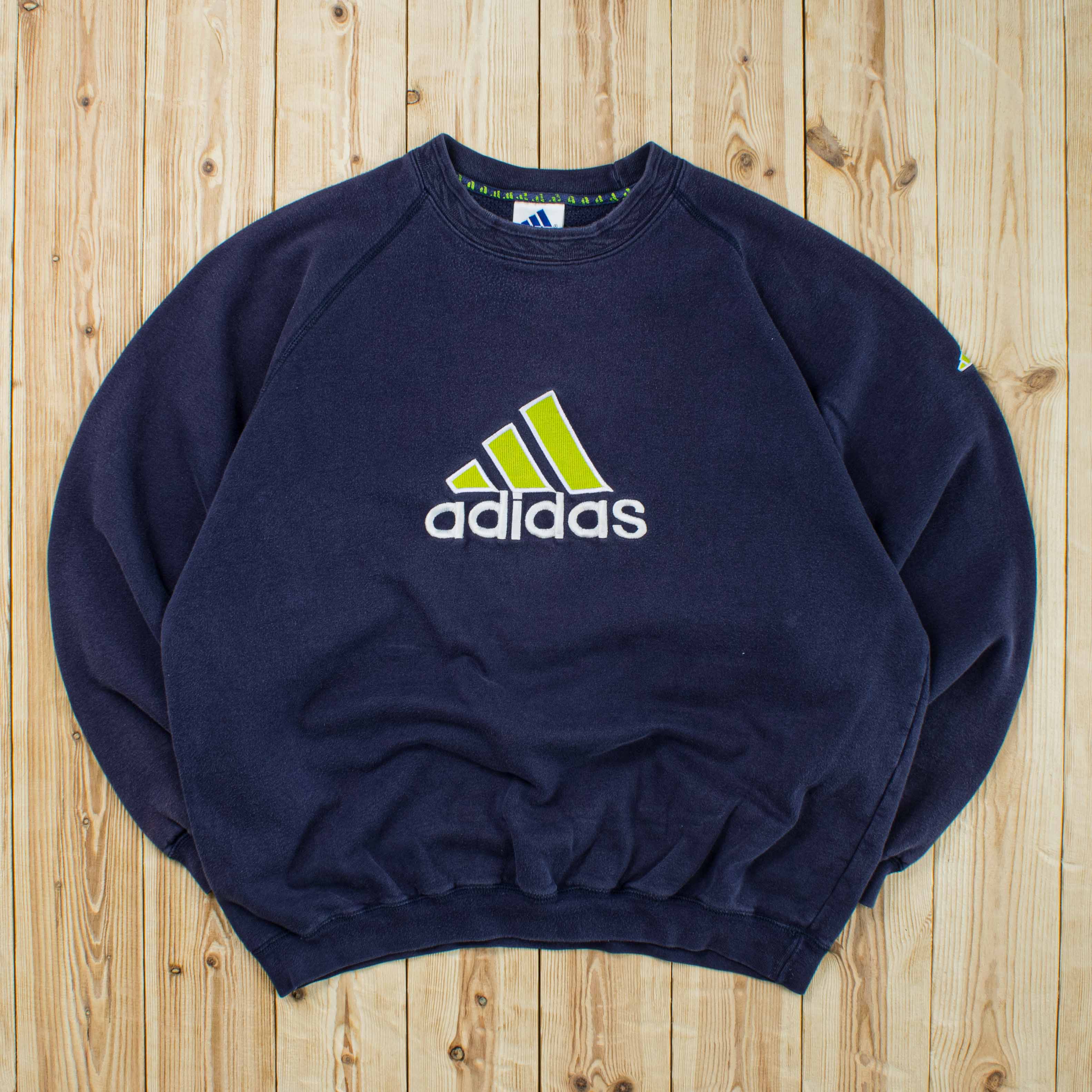 (L) Vintage Adidas Embroidered Sweatshirt