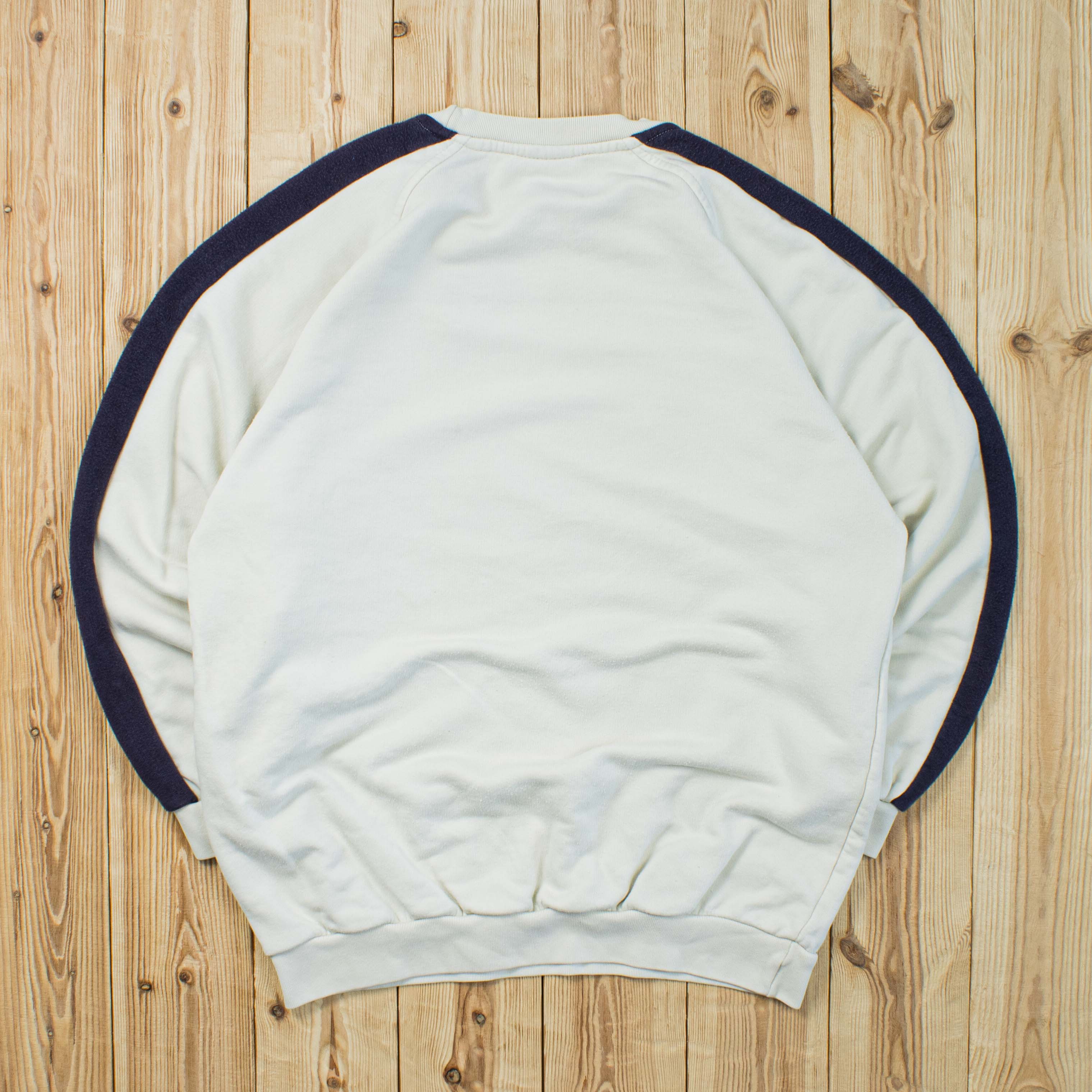 (M) Vintage Nike Essential Embroidered Sweatshirt