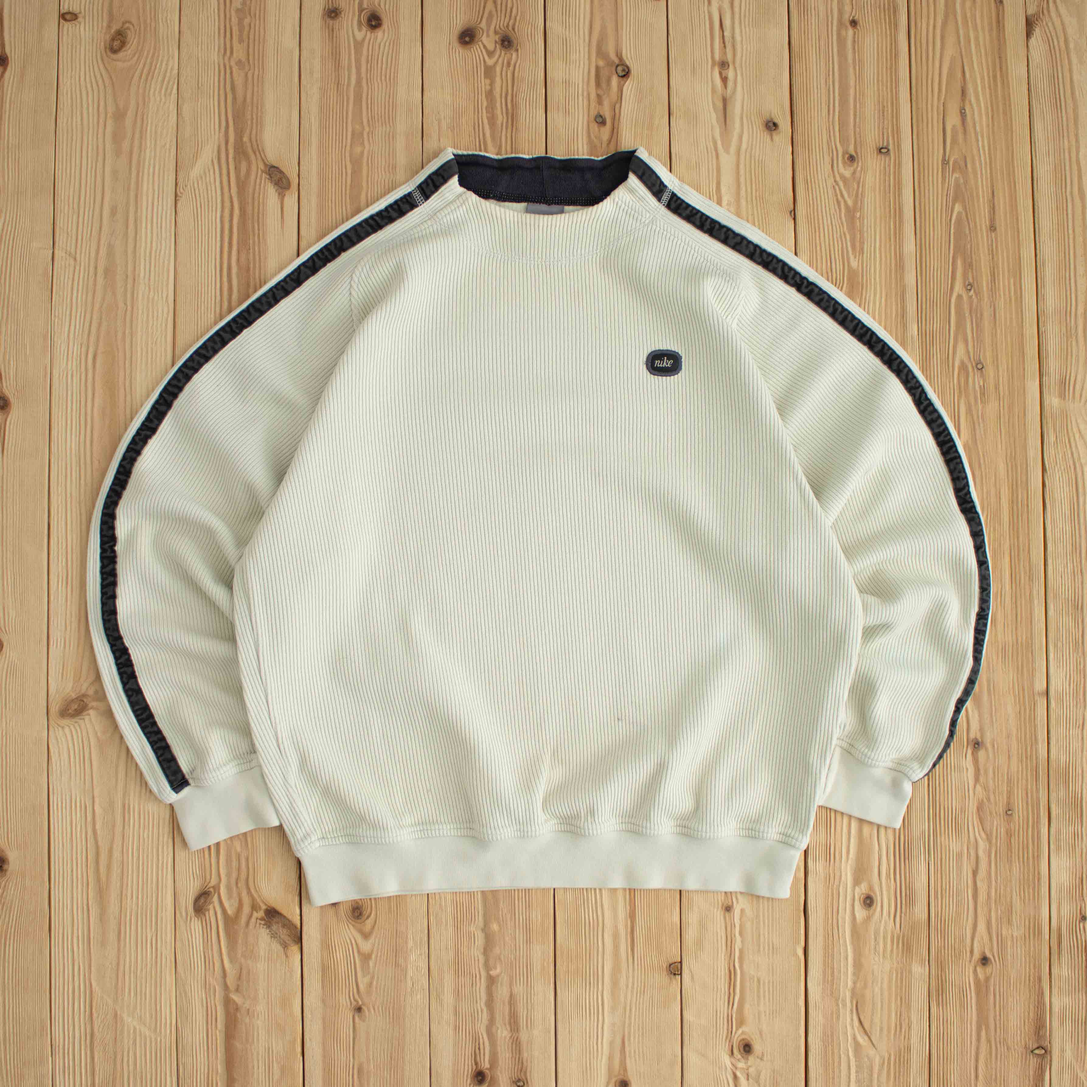 (M) Nike Vintage Waffle Essential Embroidered Sweatshirt Beige