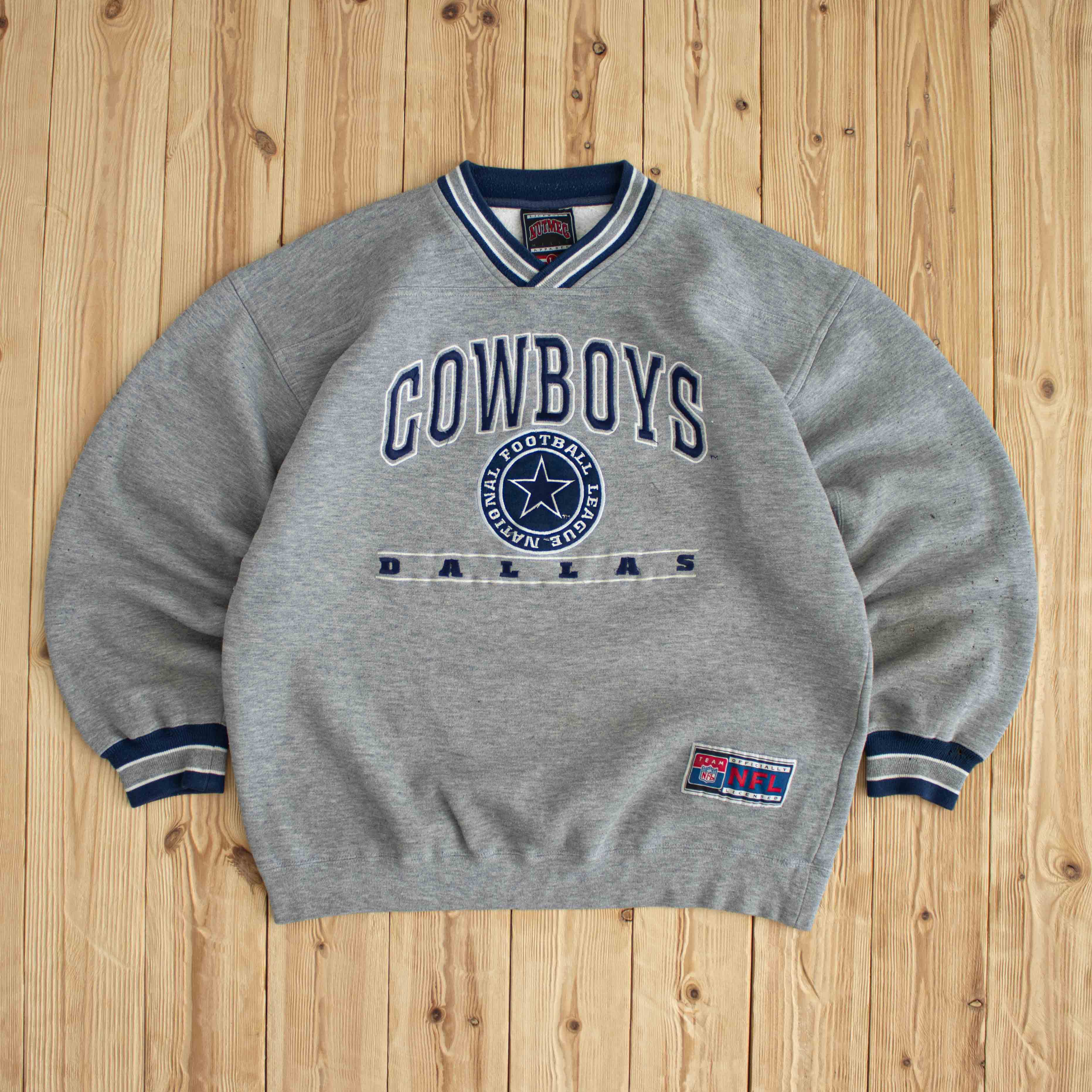 (M/L) Nutmeg Dallas Cowboys NFL Vintage Embroidered Sweatshirt Gray