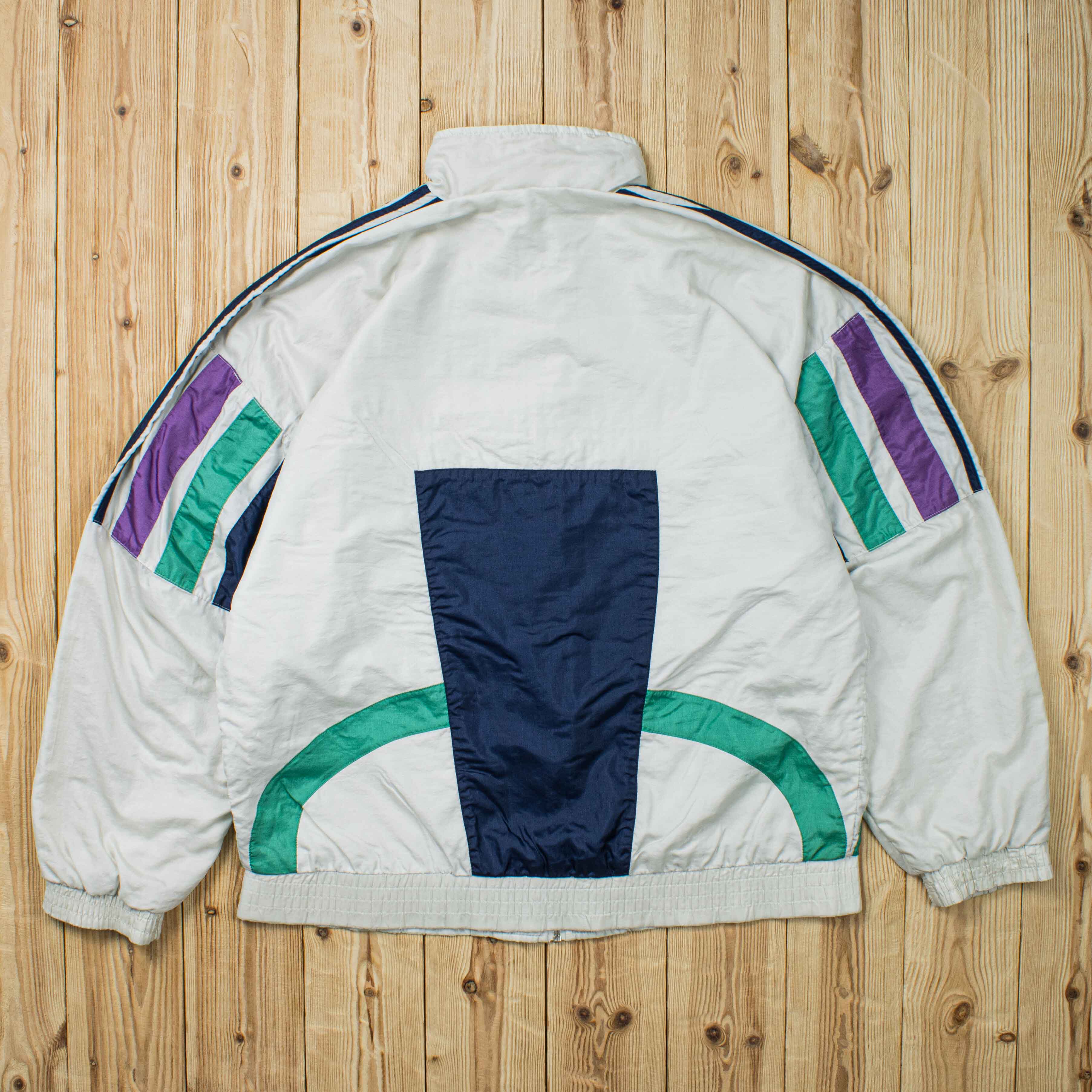 (L) Vintage Adidas Essential Embroidered Jacket