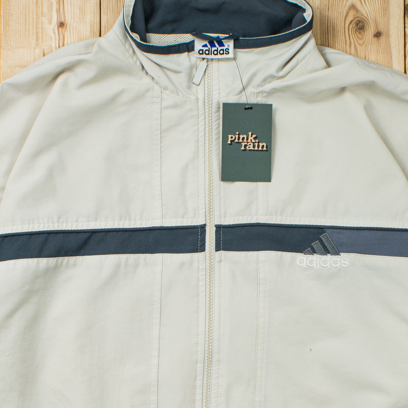 (L) Vintage Adidas Essential Embroidered Jacket