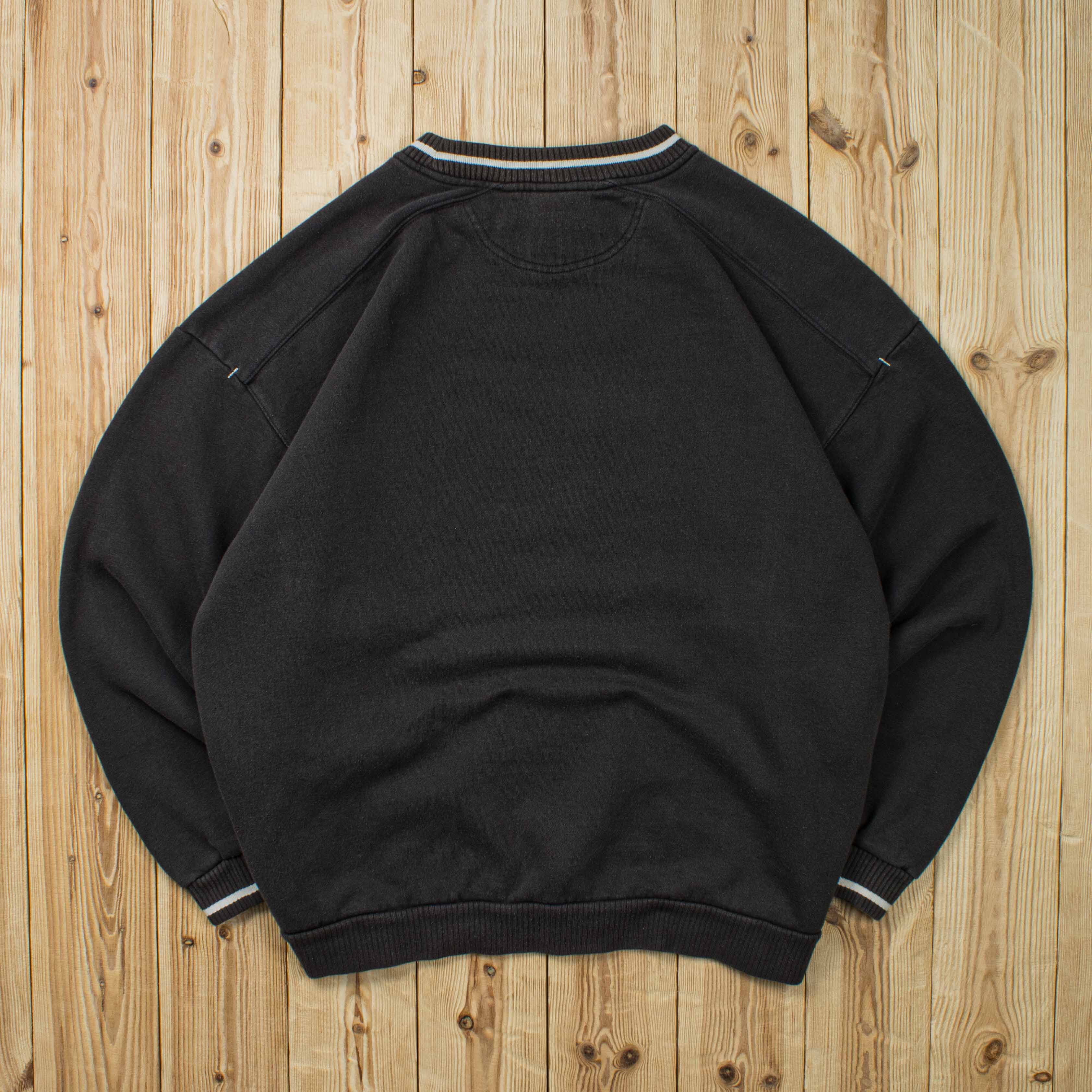 (L) Vintage Nike Spell Out Embroidered Sweatshirt