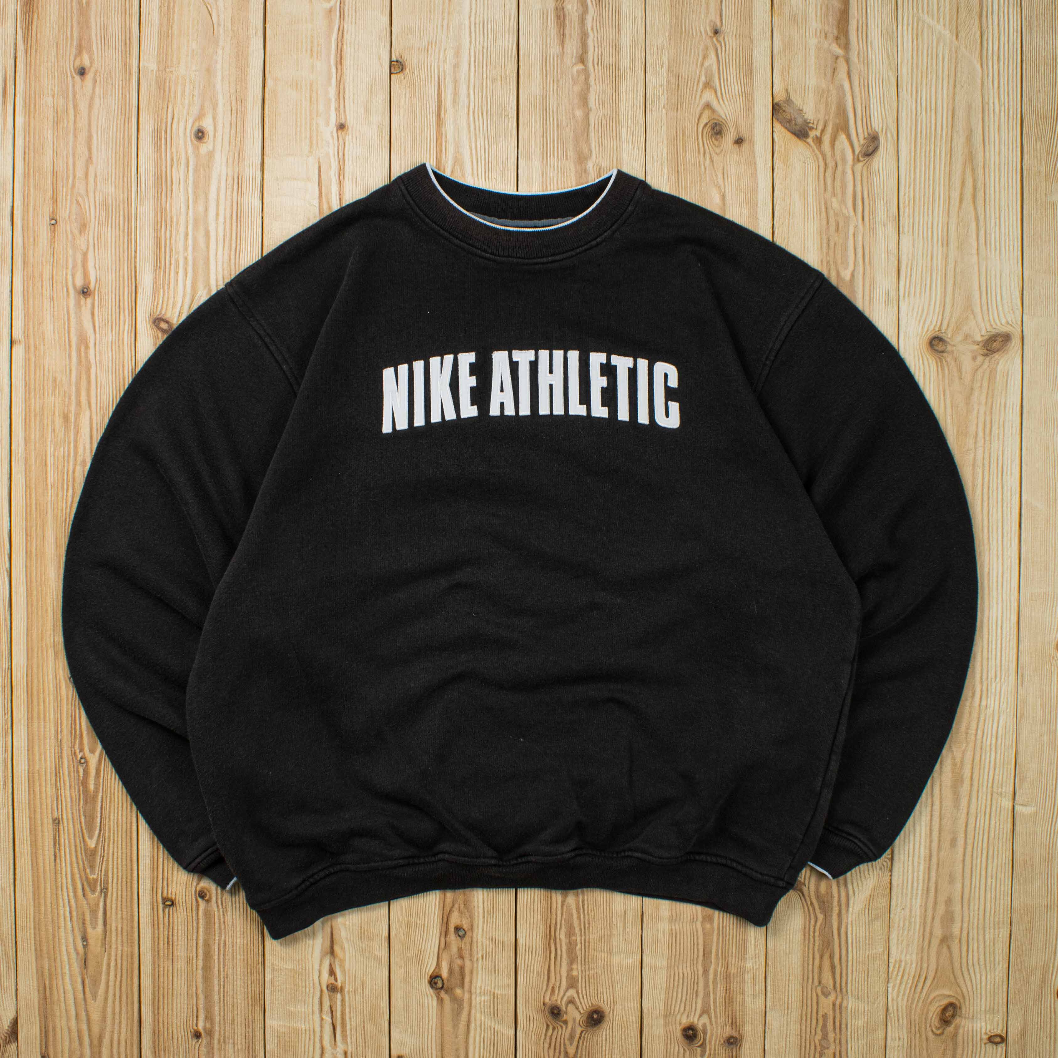 (M) Vintage Nike Athletic Embroidered Sweatshirt