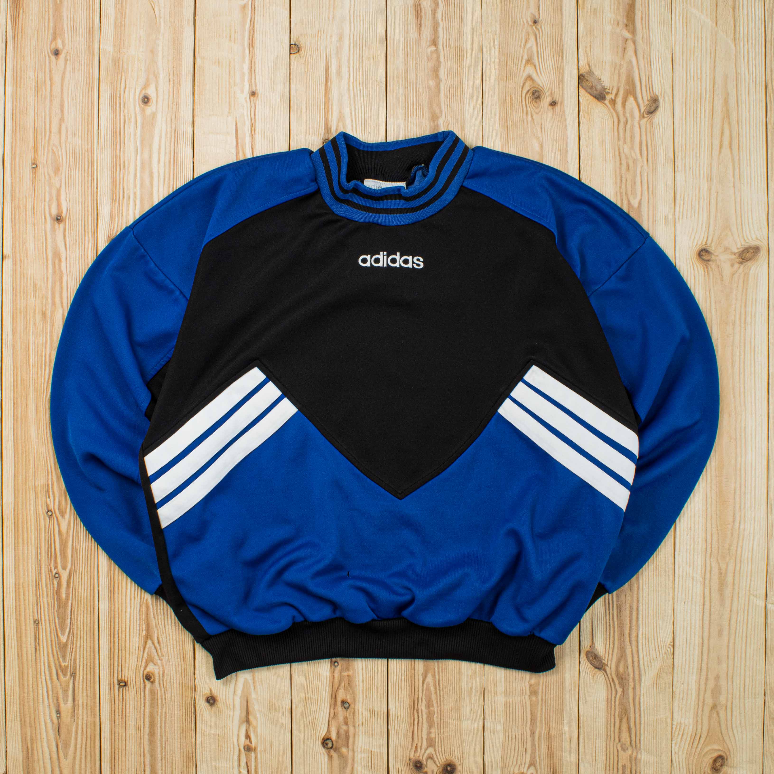 (M) Vintage Adidas Embroidered Sweatshirt