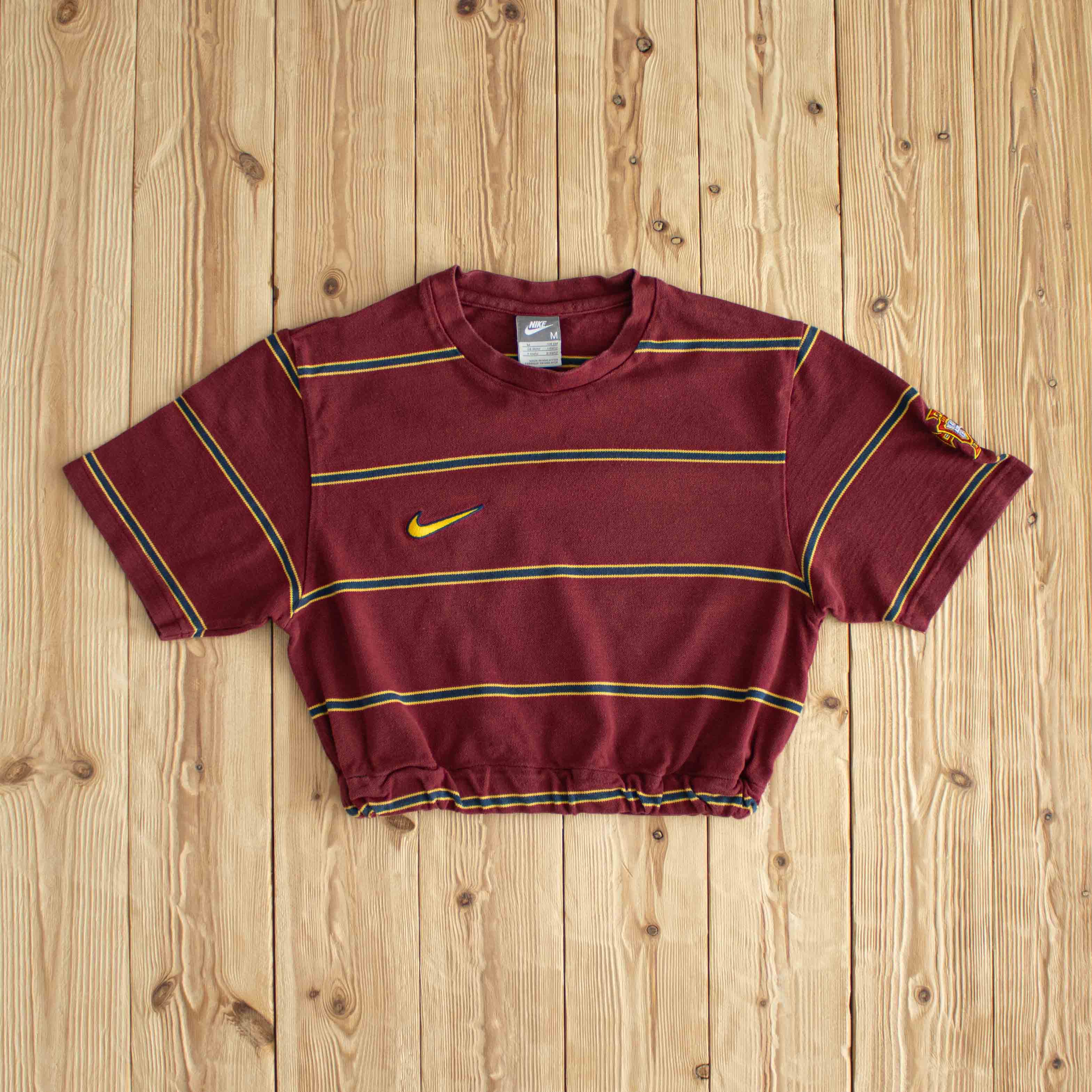 (S/M) Nike Portugal Vintage Embroidered Cropped T-Shirt Red