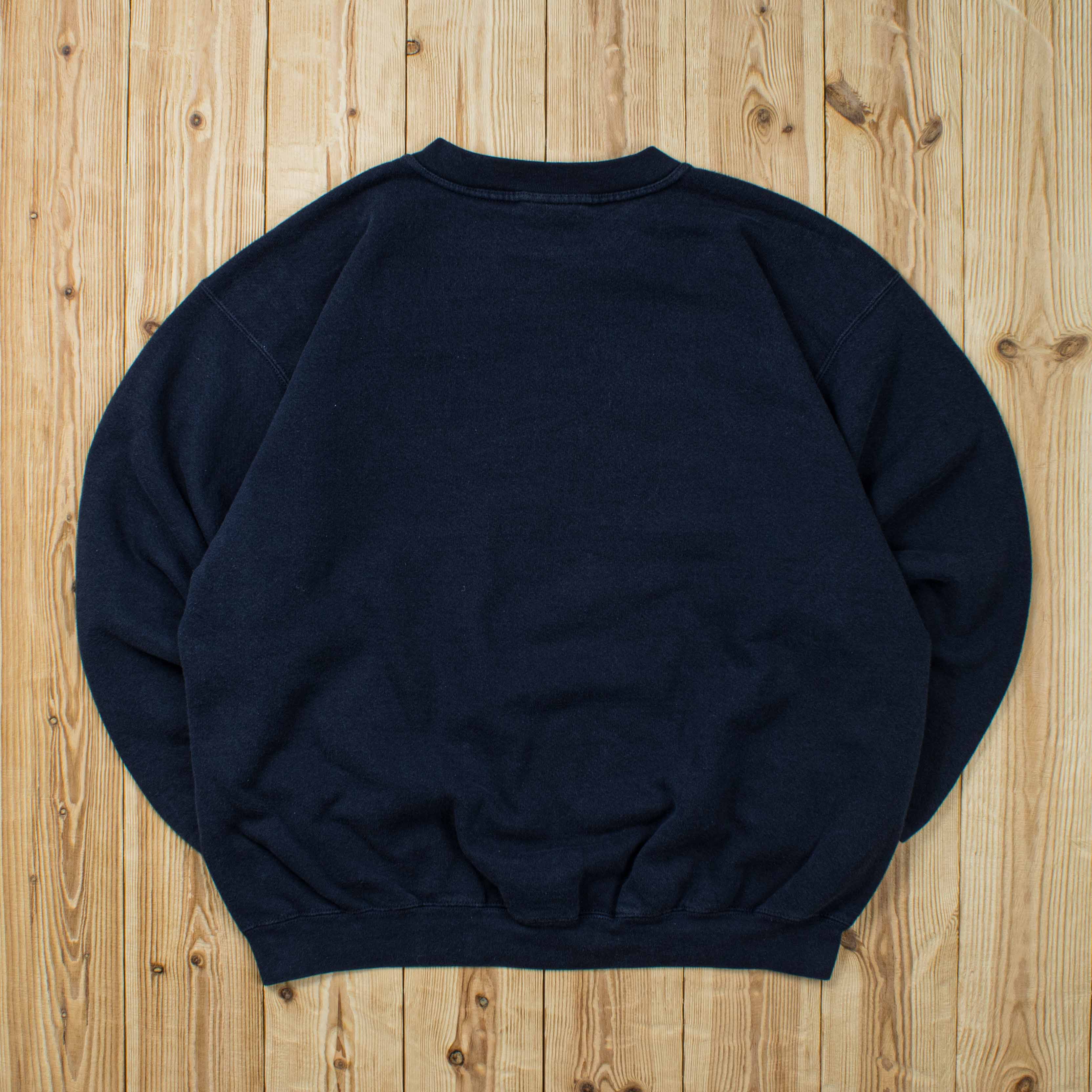 (M) Vintage Nike Essential Embroidered Sweatshirt