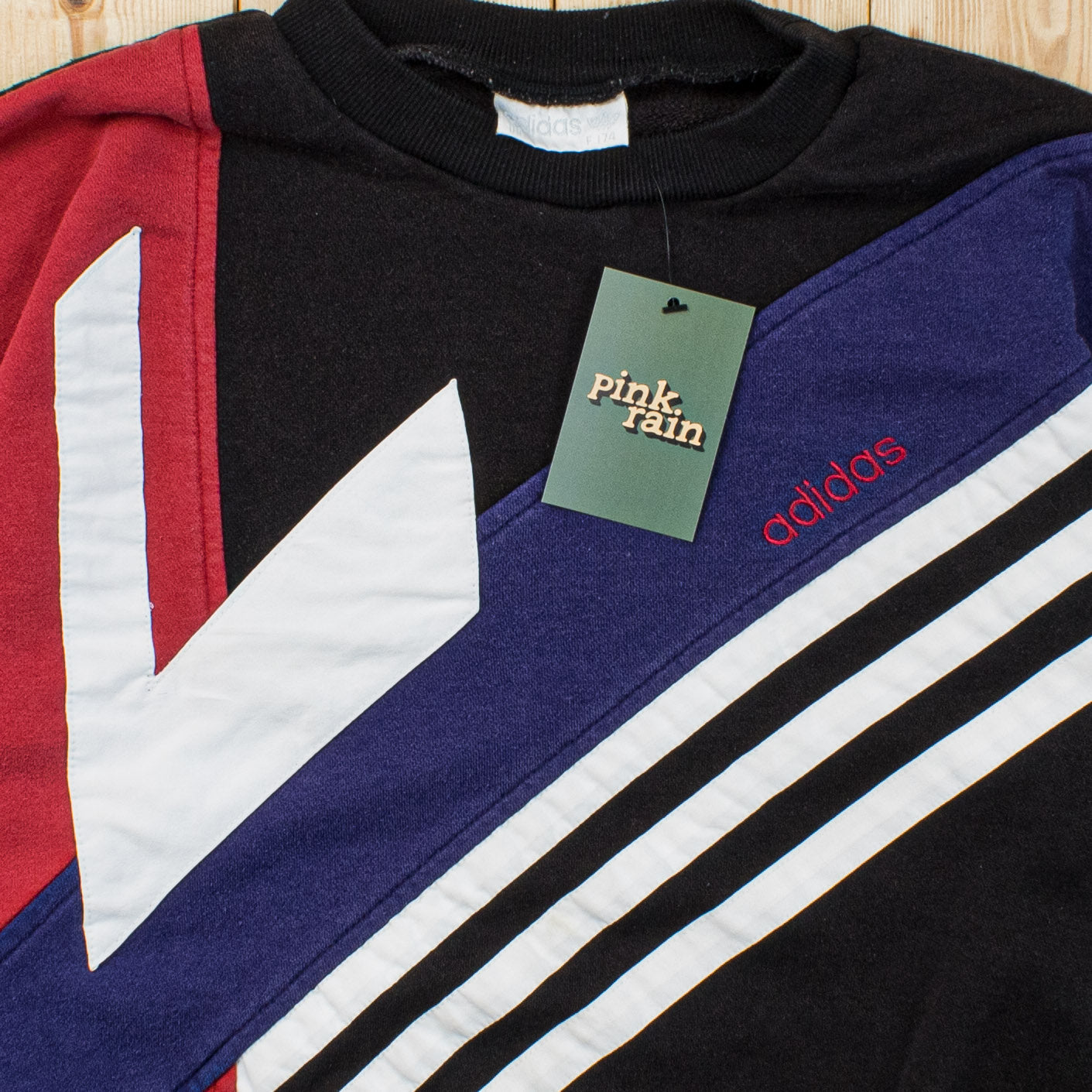 (M) Vintage Adidas Embroidered Sweatshirt