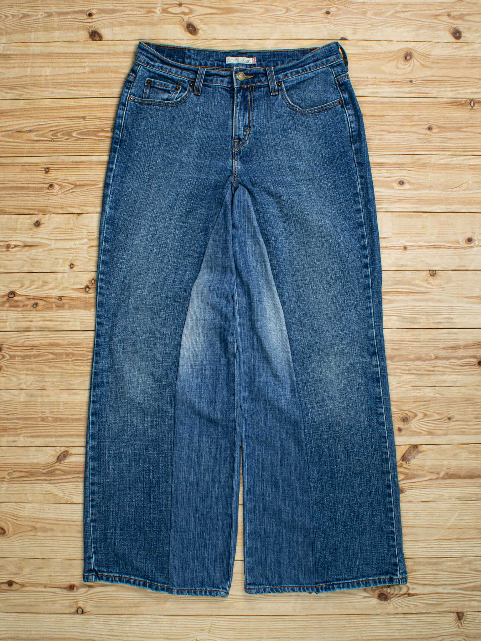 (W31 L32) Reworked Vintage Levi's 505 Jeans