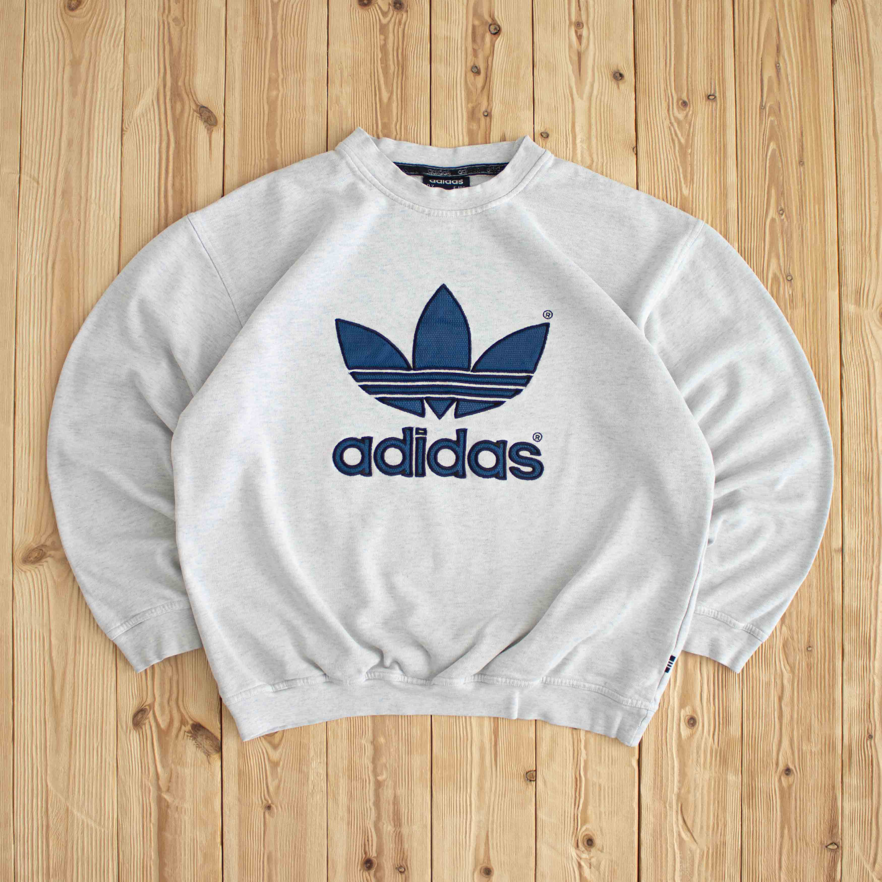 (M) Adidas Logo Vintage Embroidered Sweatshirt White