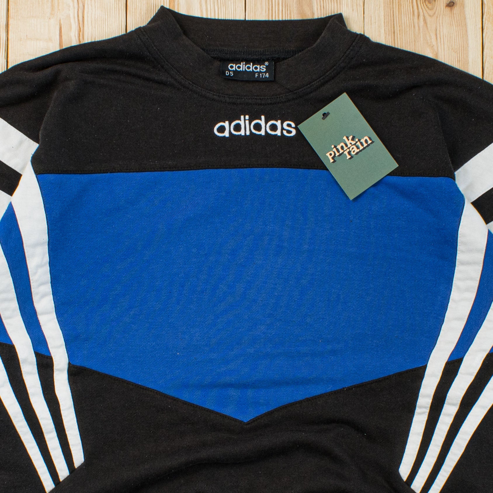 (L) Vintage Adidas Embroidered Sweatshirt