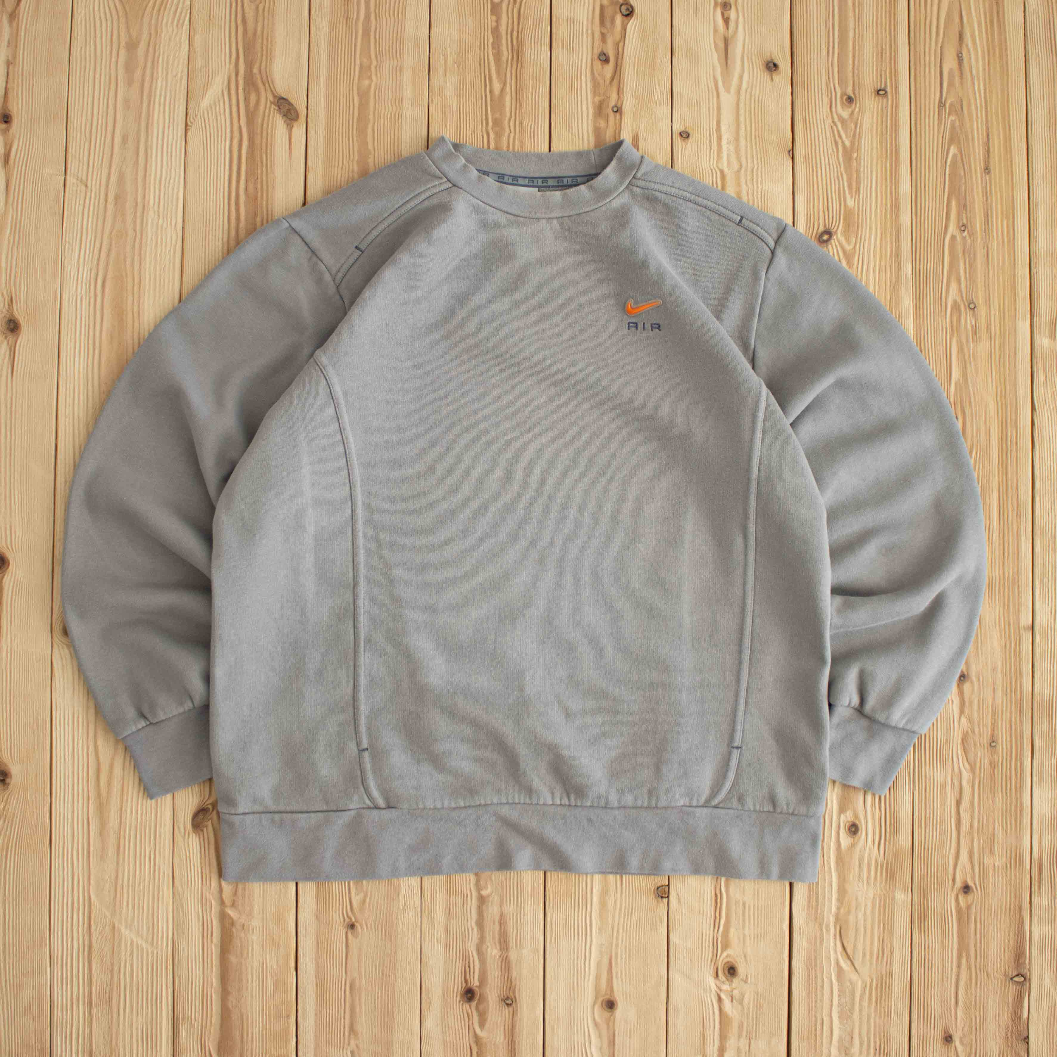 (M) Nike Air Vintage Embroidered Sweatshirt Gray