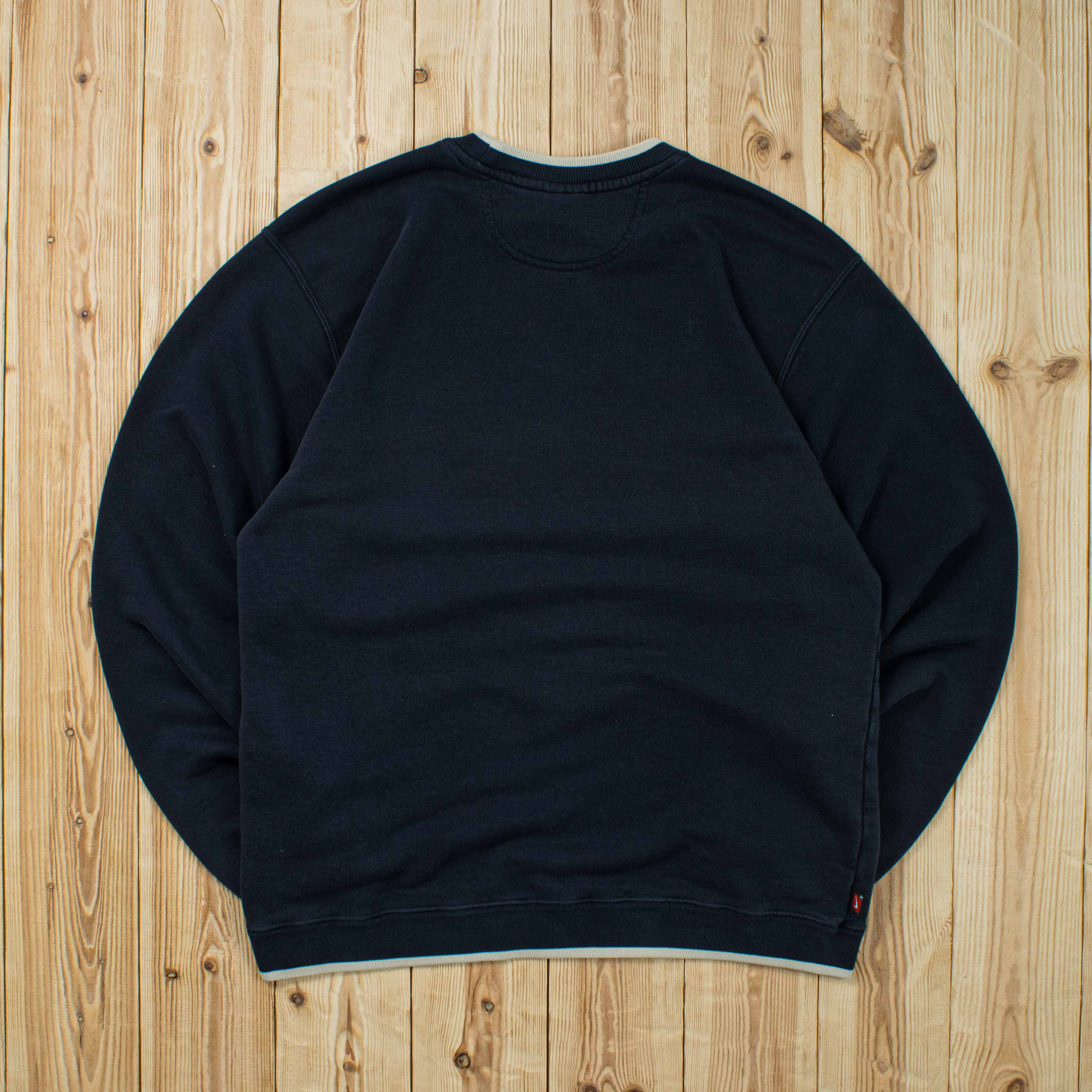 (M) Vintage Nike Swoosh Embroidered Sweatshirt