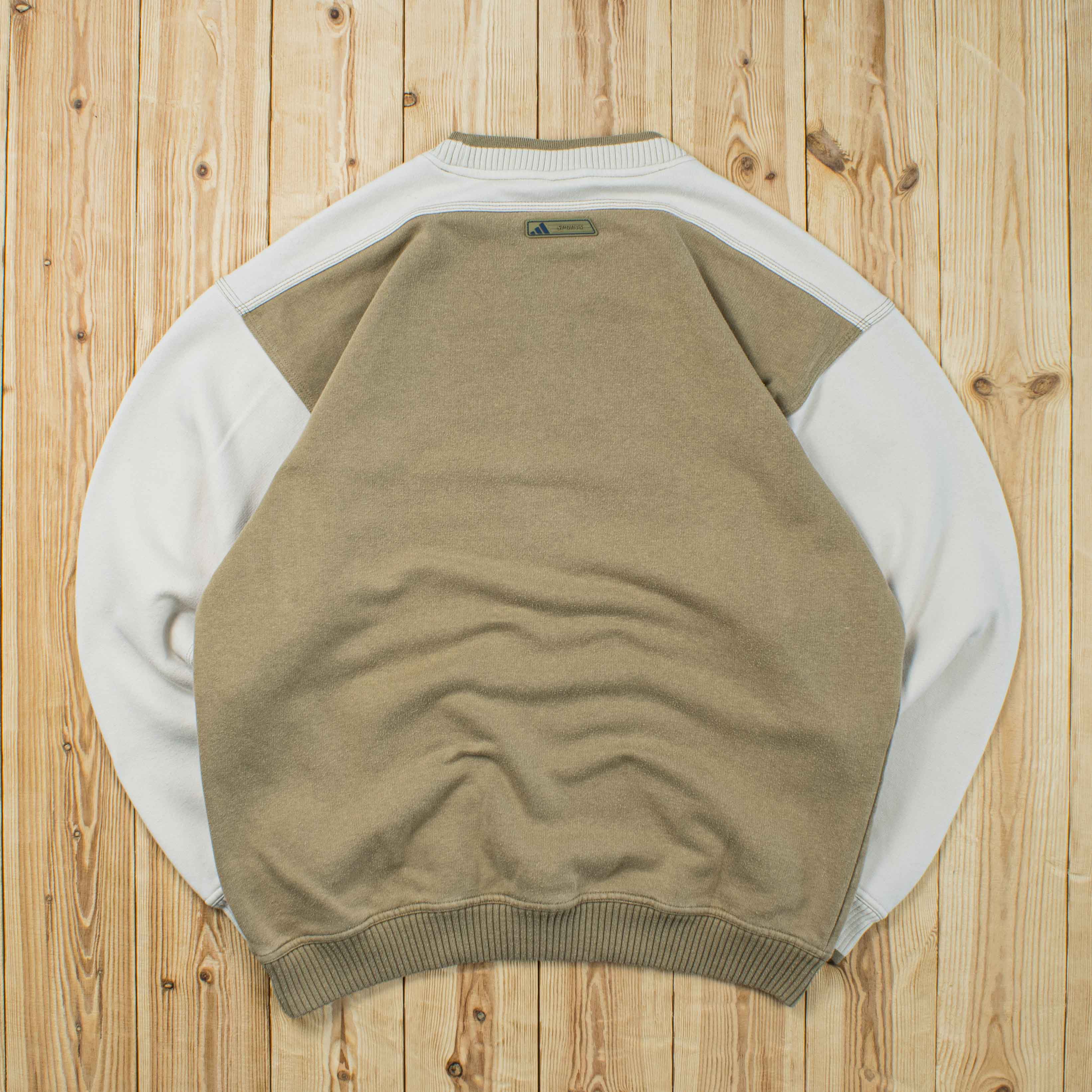 (L) Vintage Adidas Spell Out Embroidered Sweatshirt