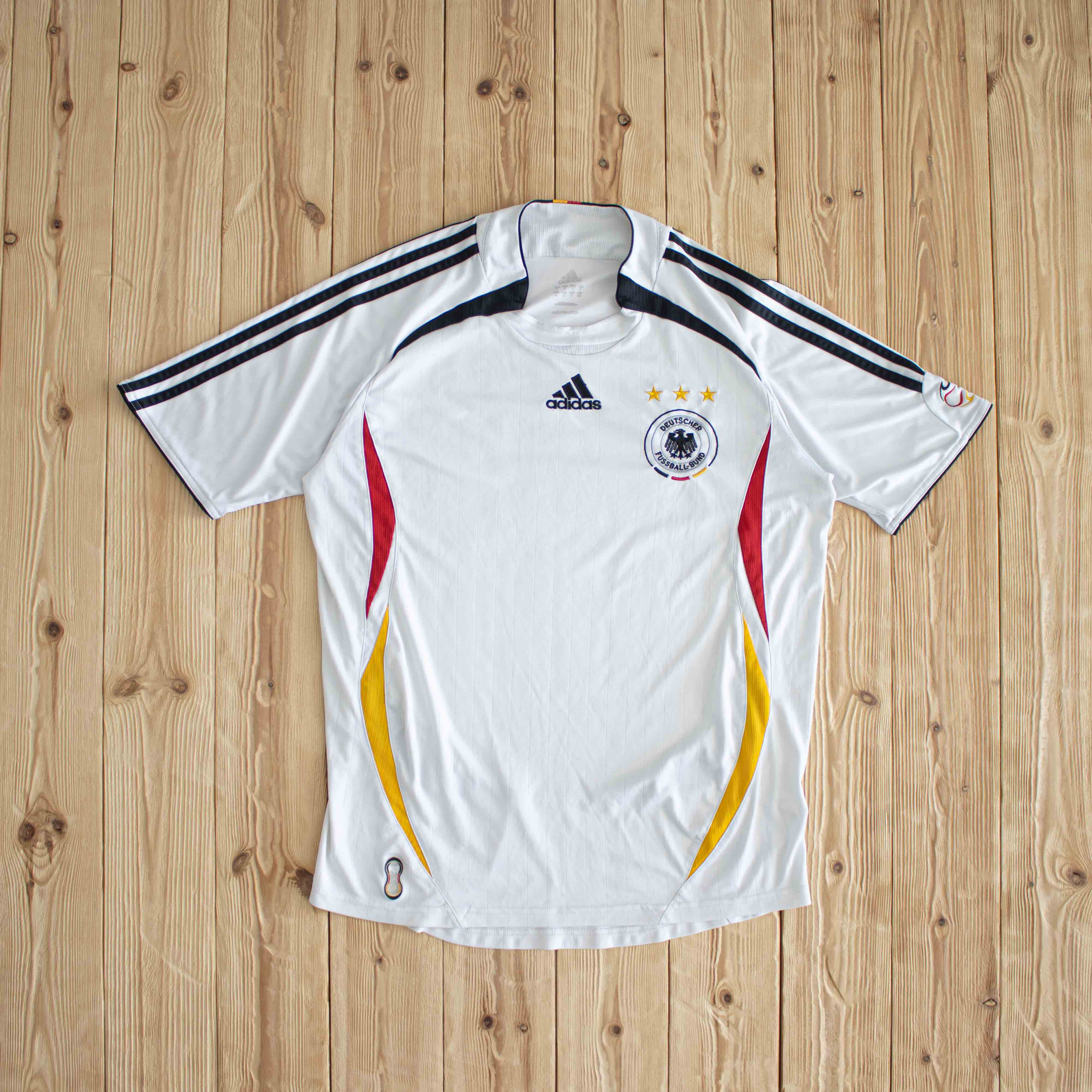 (M) Adidas DFB Vintage Embroidered T-Shirt White