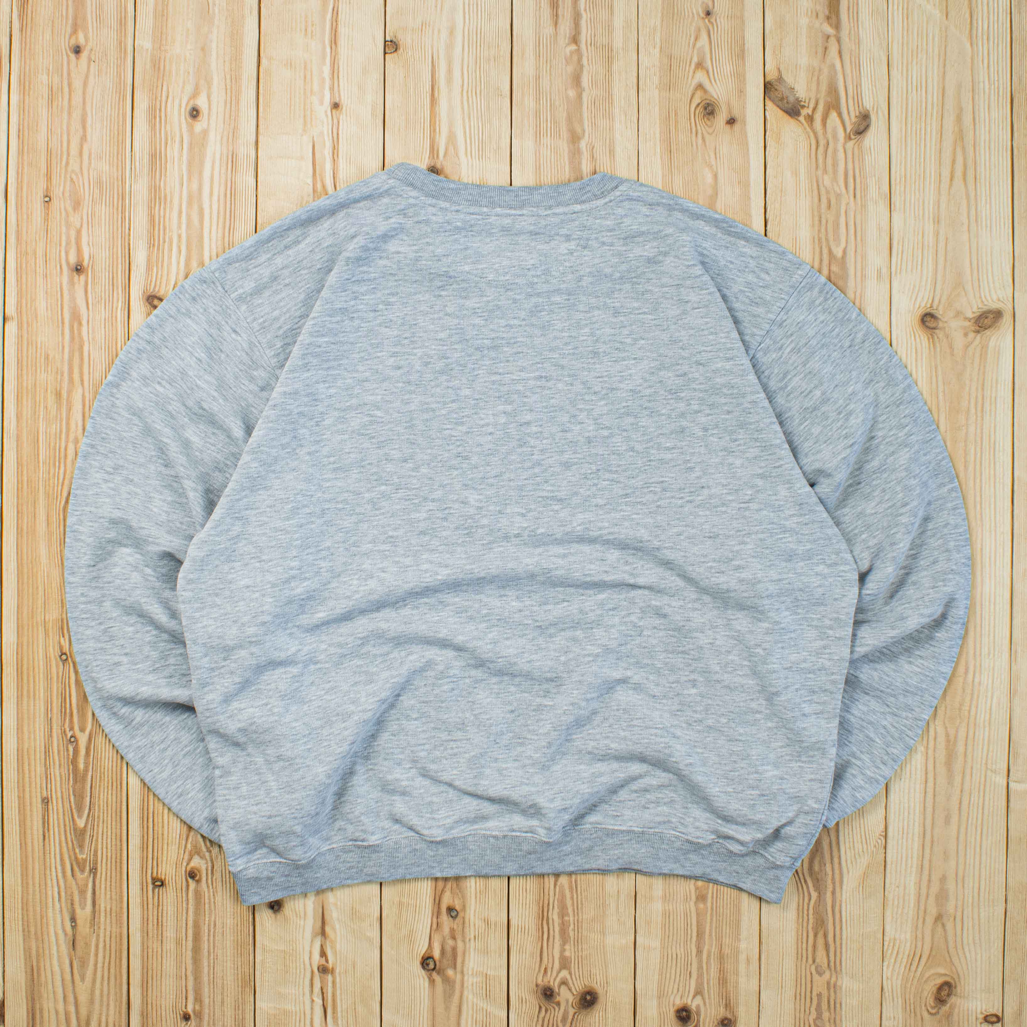(M) Vintage Nike Essential Embroidered Sweatshirt