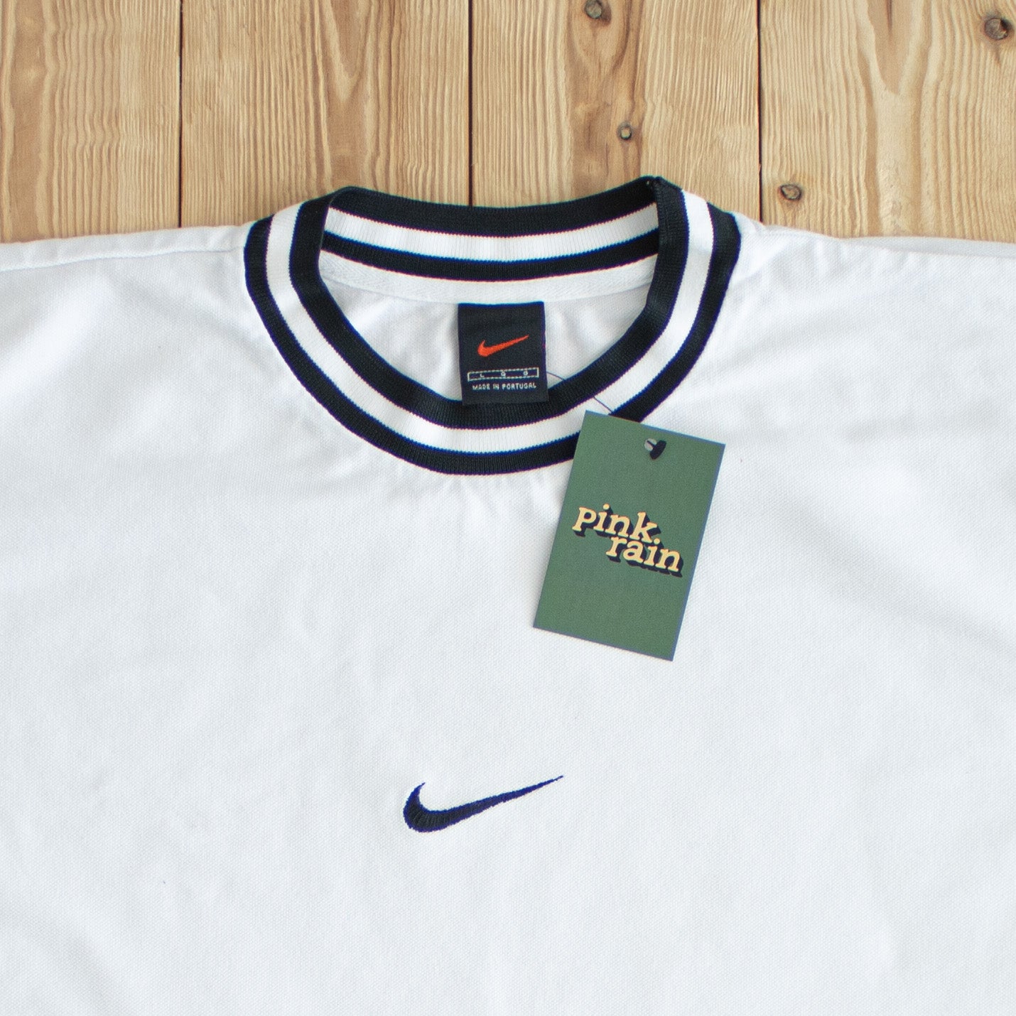 (L) Nike Swoosh Vintage Embroidered T-Shirt White
