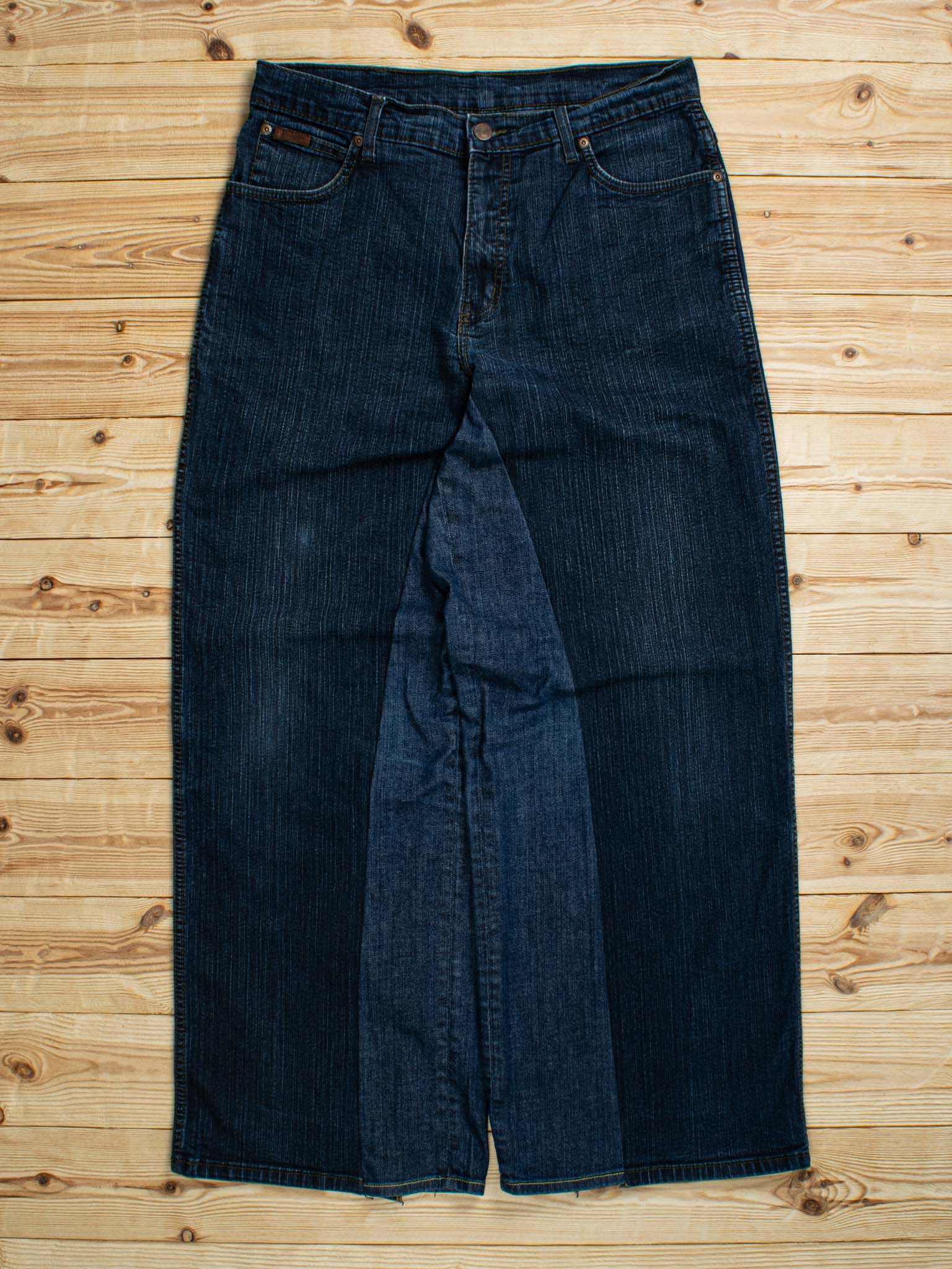 (W33 L32) Reworked Vintage Wrangler Jeans