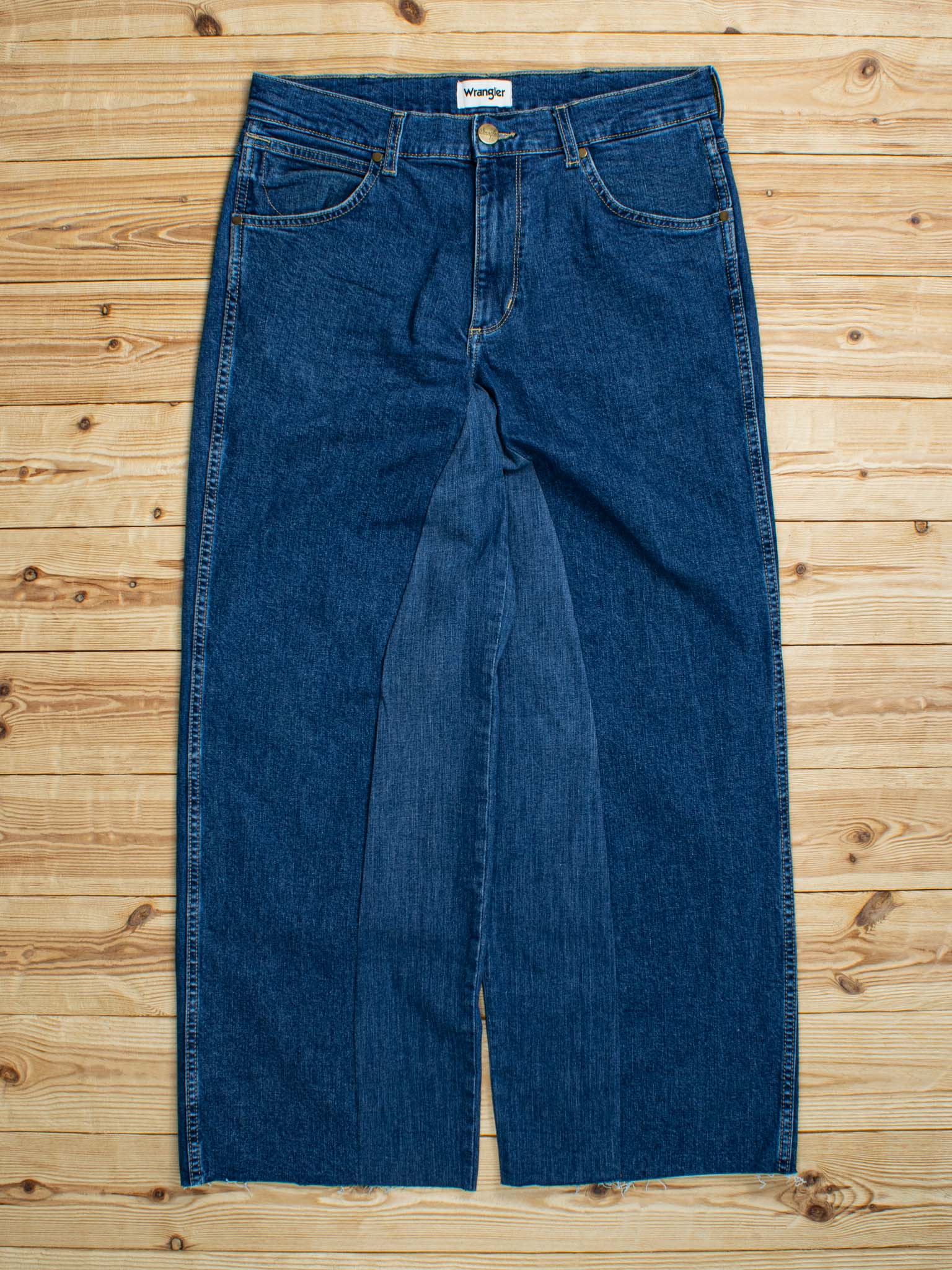 (W32 L32) Reworked Vintage Wrangler Jeans