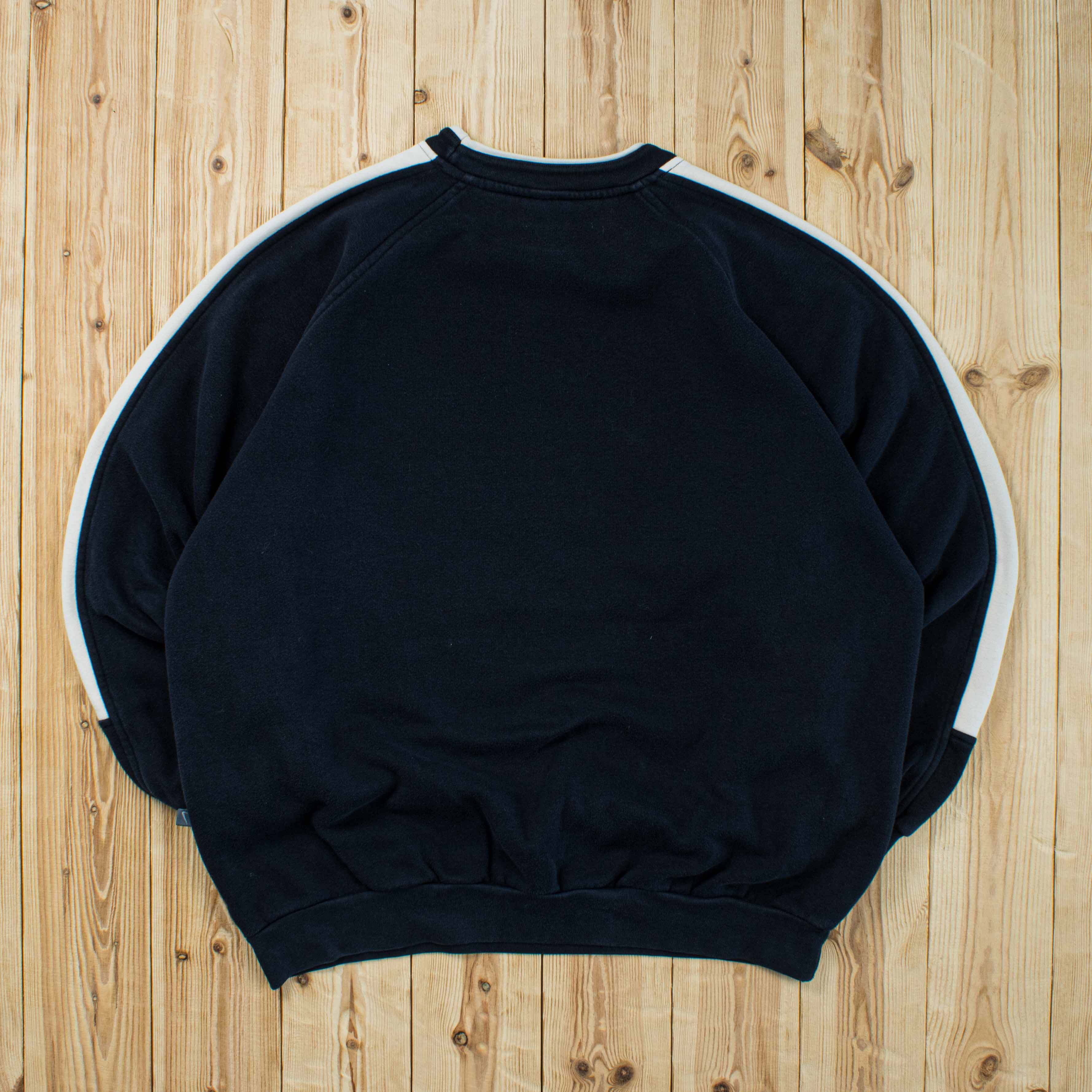 (XL) Vintage Nike Essential Embroidered Sweatshirt