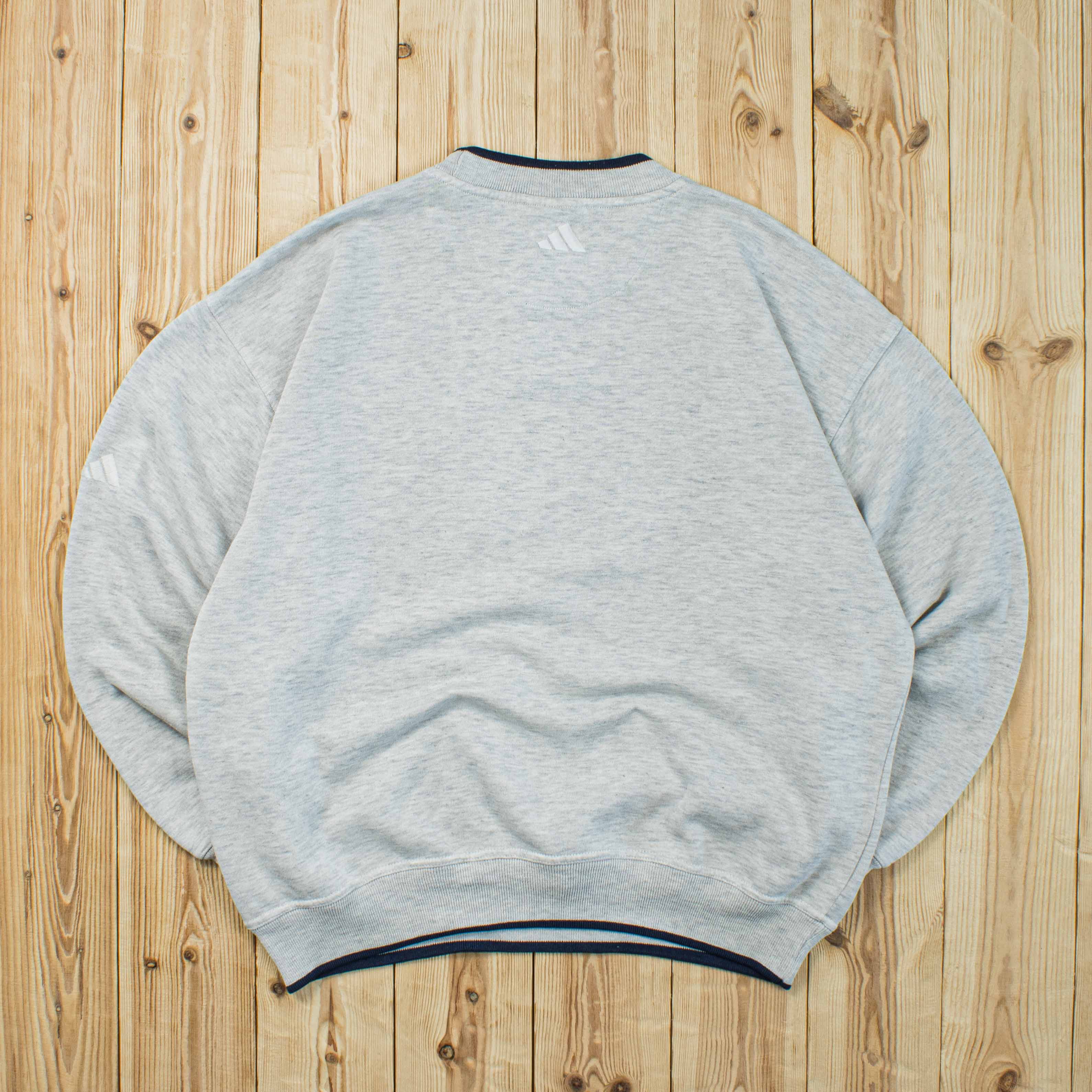 (L) Vintage Adidas Spell Out Embroidered Sweatshirt