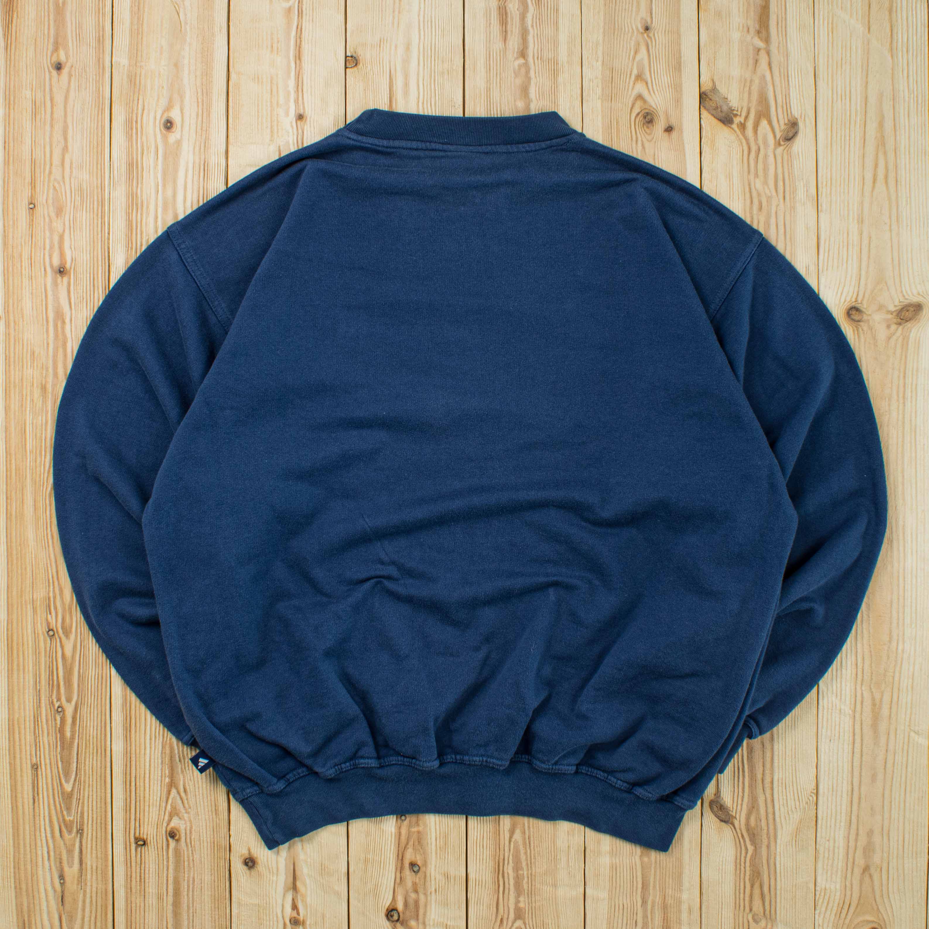 (L) Vintage Adidas Essential Embroidered Sweatshirt