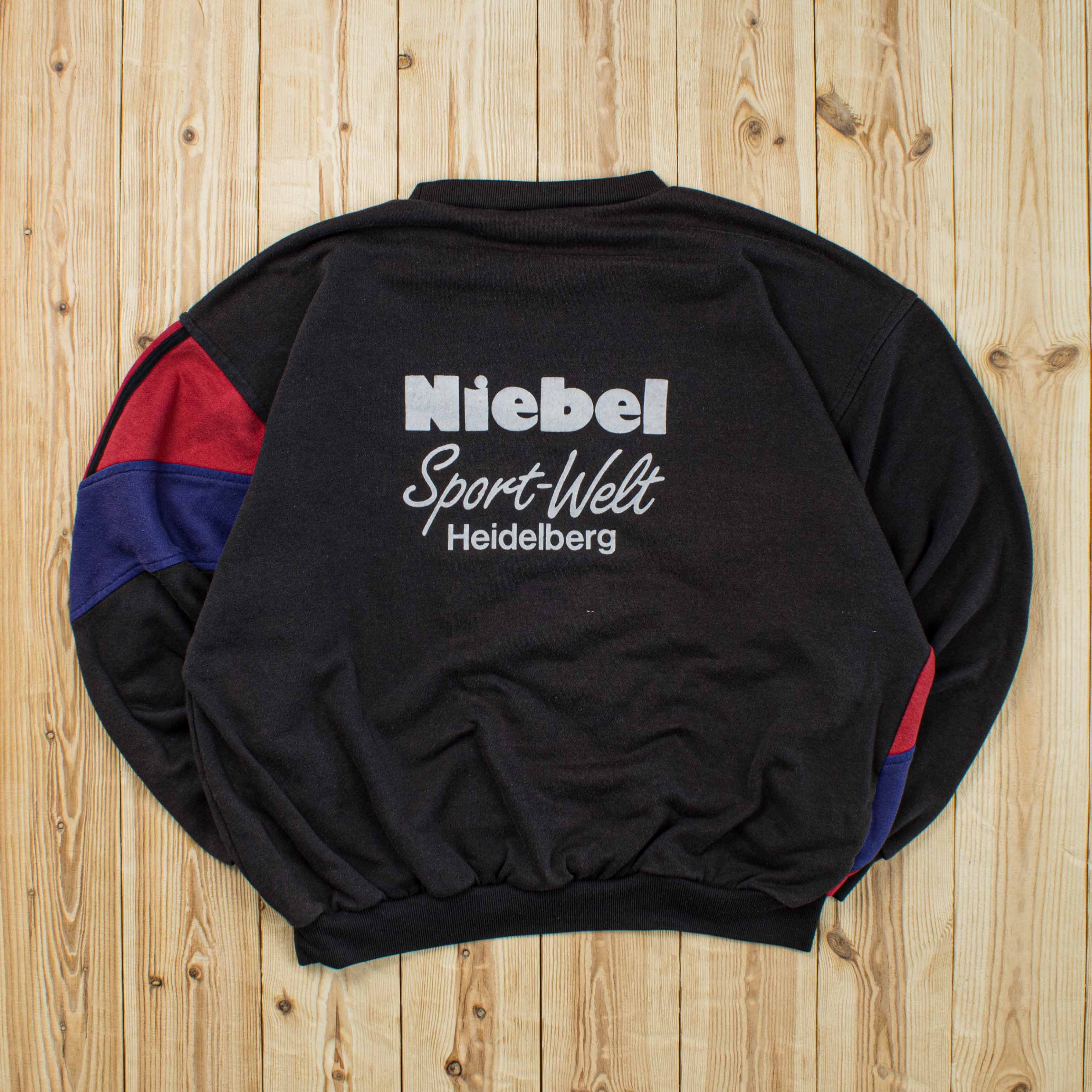 (M/L) Vintage Adidas Embroidered Sweatshirt