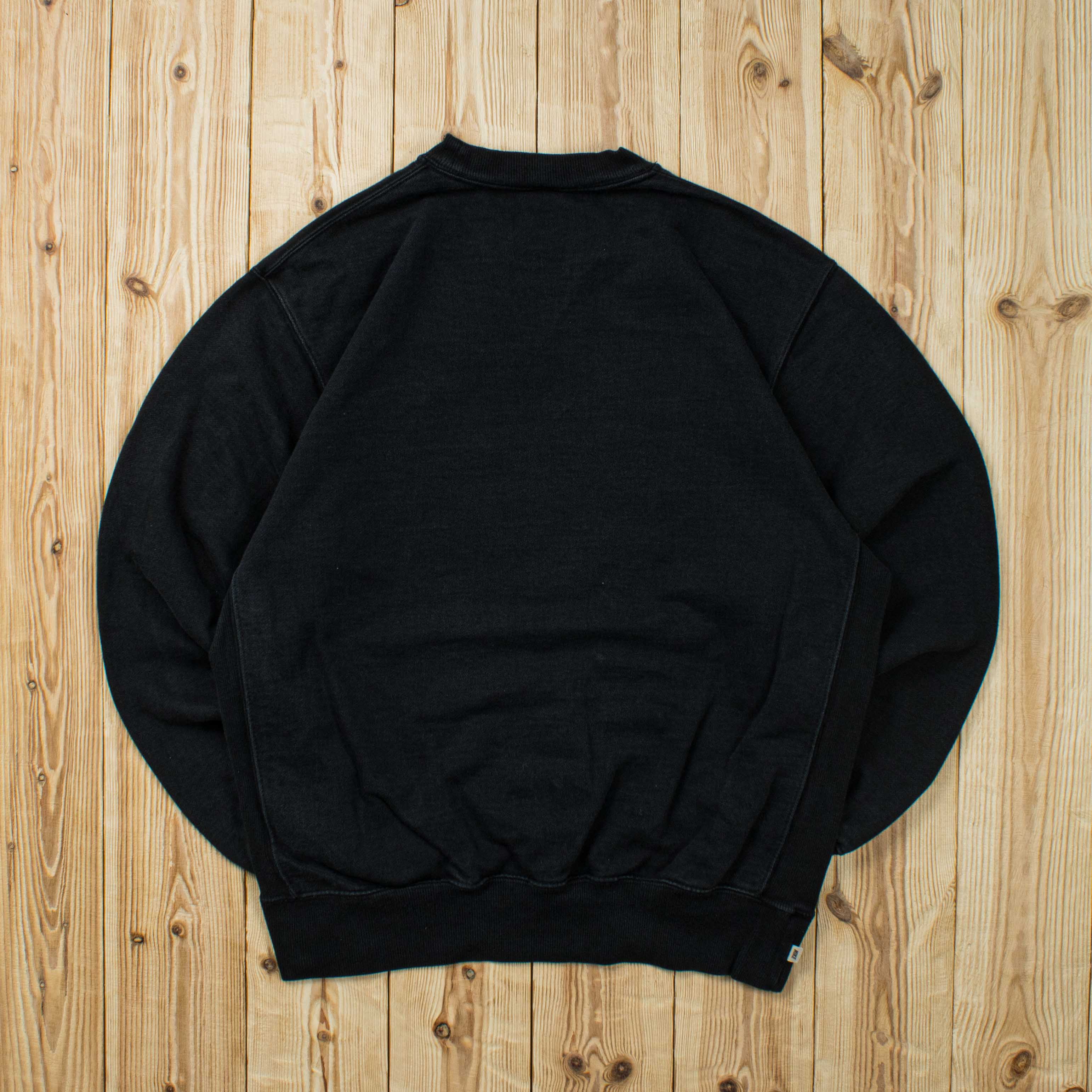 (S) Vintage Nike Essential Embroidered Sweatshirt