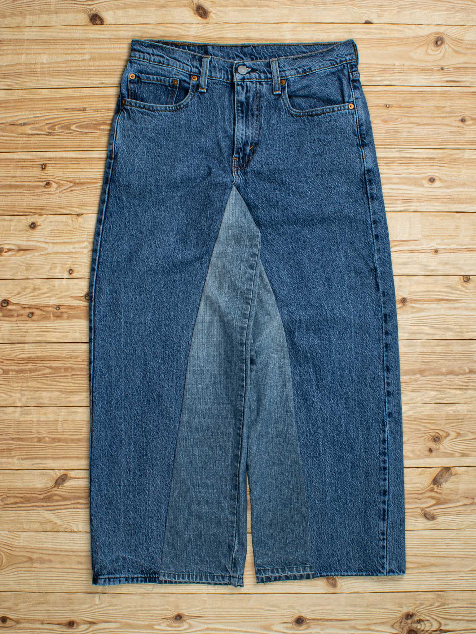 (W32 L30) Reworked Vintage Levi's Jeans