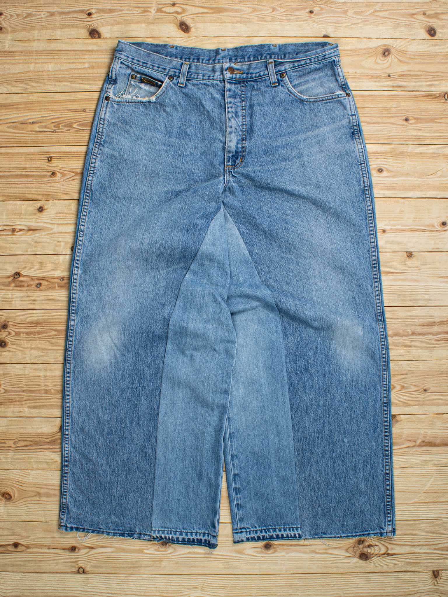(W38 L32) Reworked Vintage Wrangler Jeans