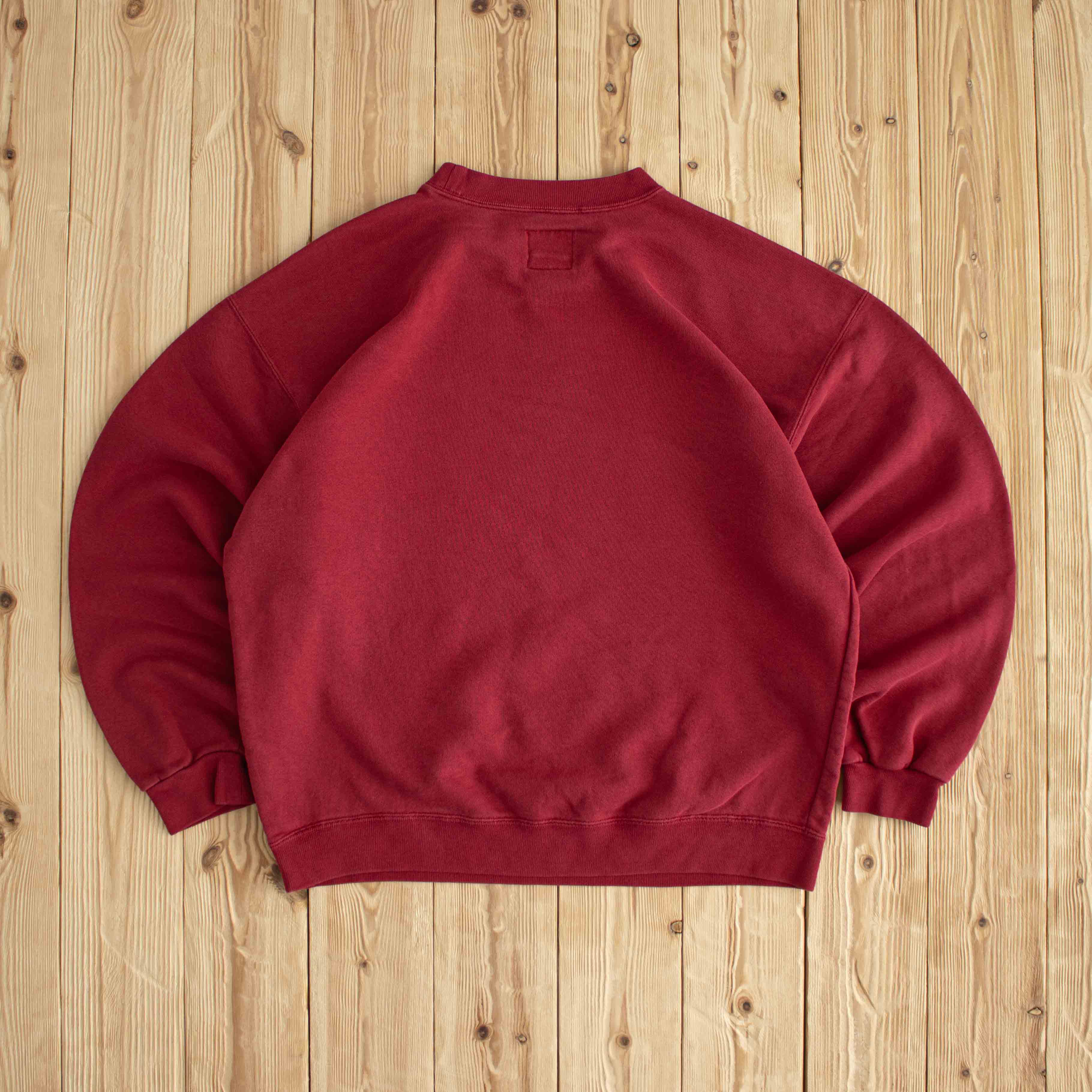 (M) Nike Vintage Essential Embroidered Sweatshirt Red