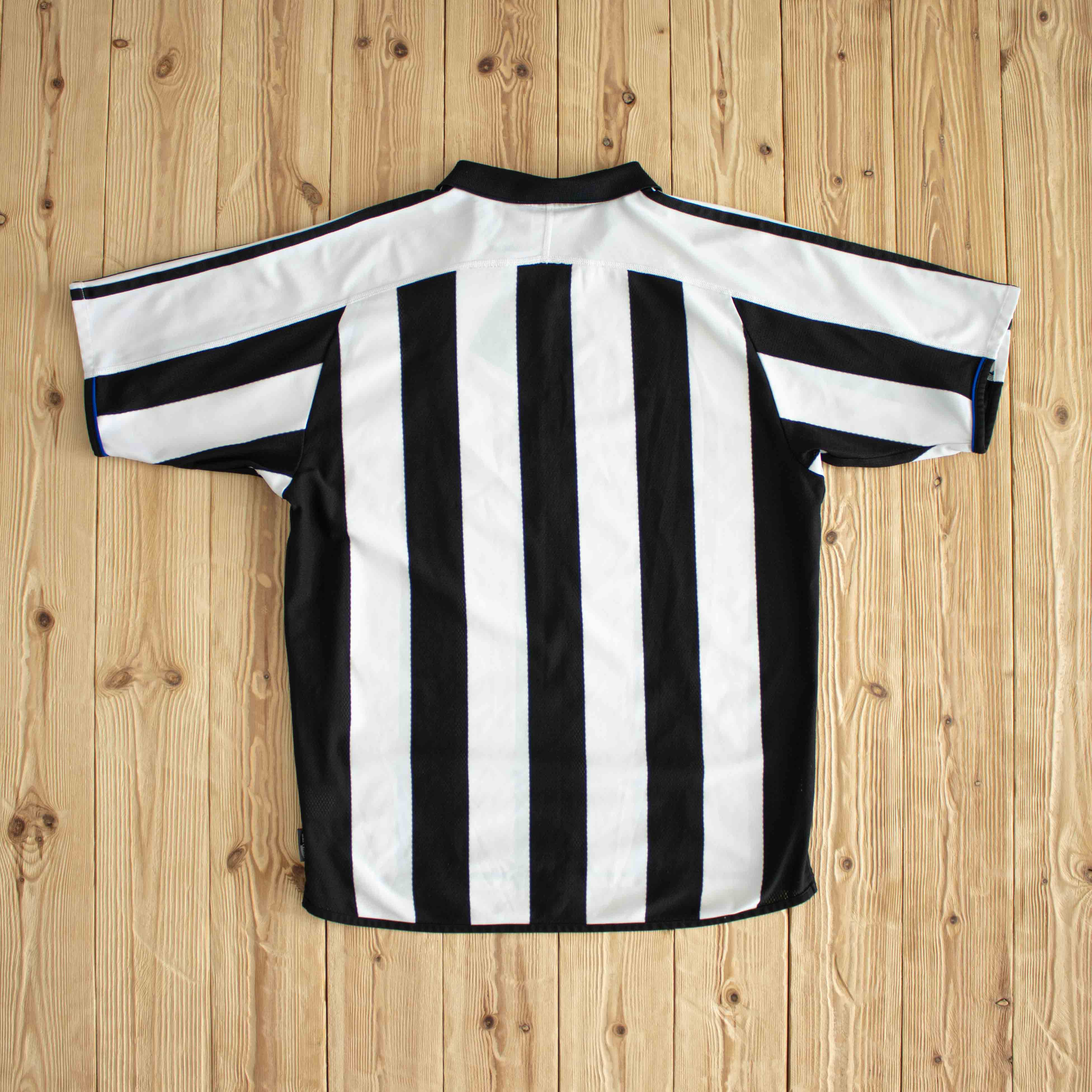 (M/L) Adidas Newcastle United Vintage Embroidered T-Shirt White Black