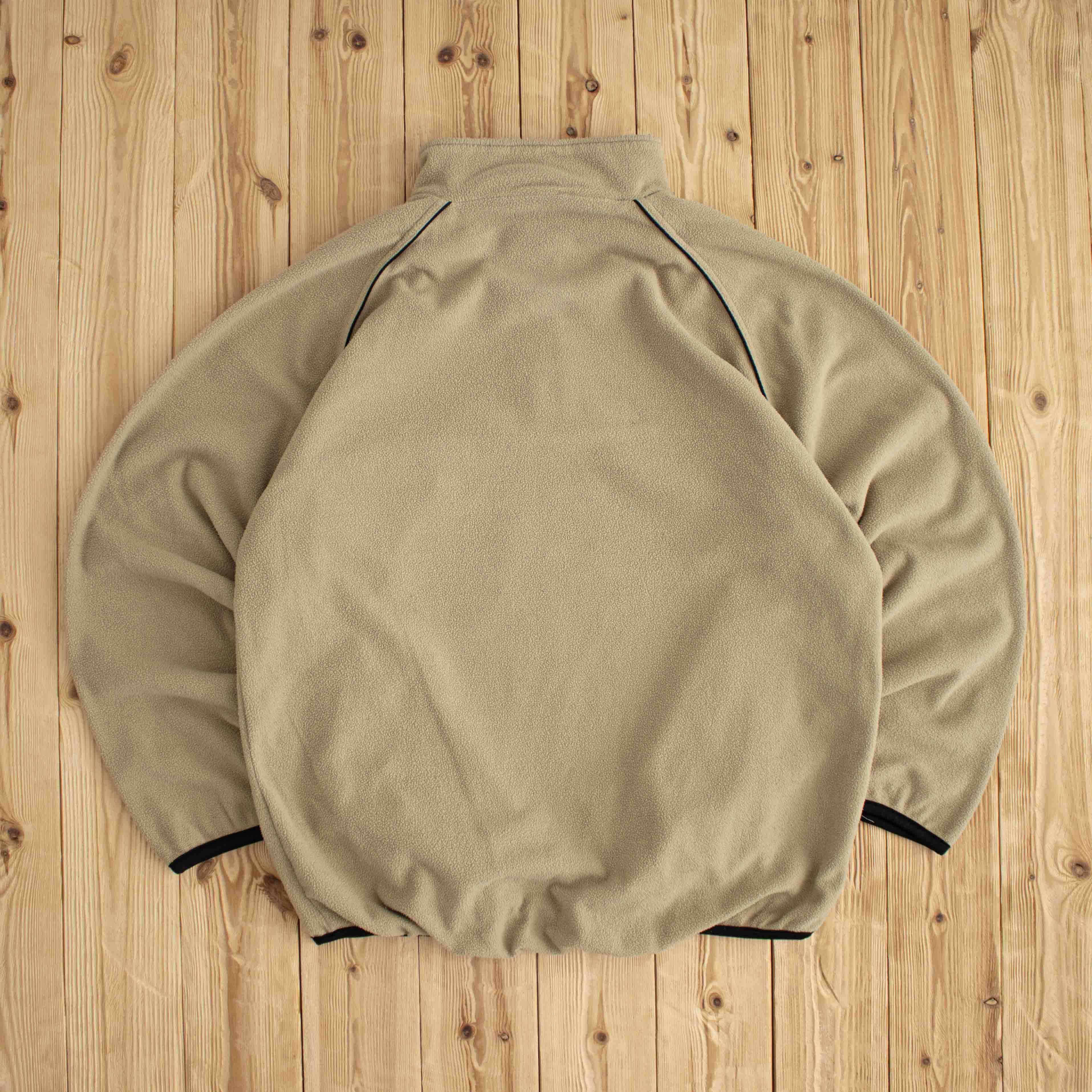 (L) Umbro Vintage Embroidered Fleece Quarter-Zip Beige