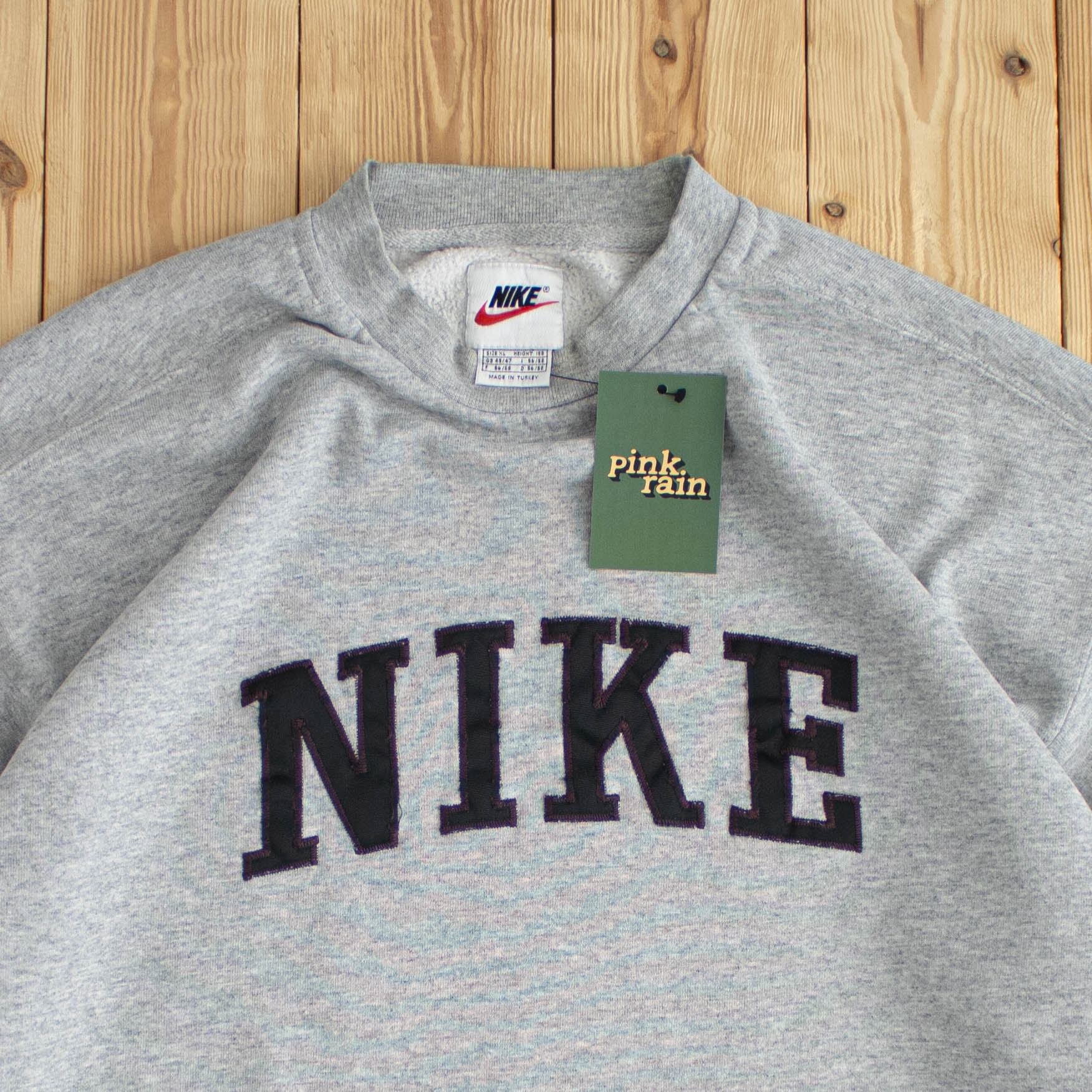 (L/XL) Nike Spell Out Vintage Embroidered Sweatshirt Gray