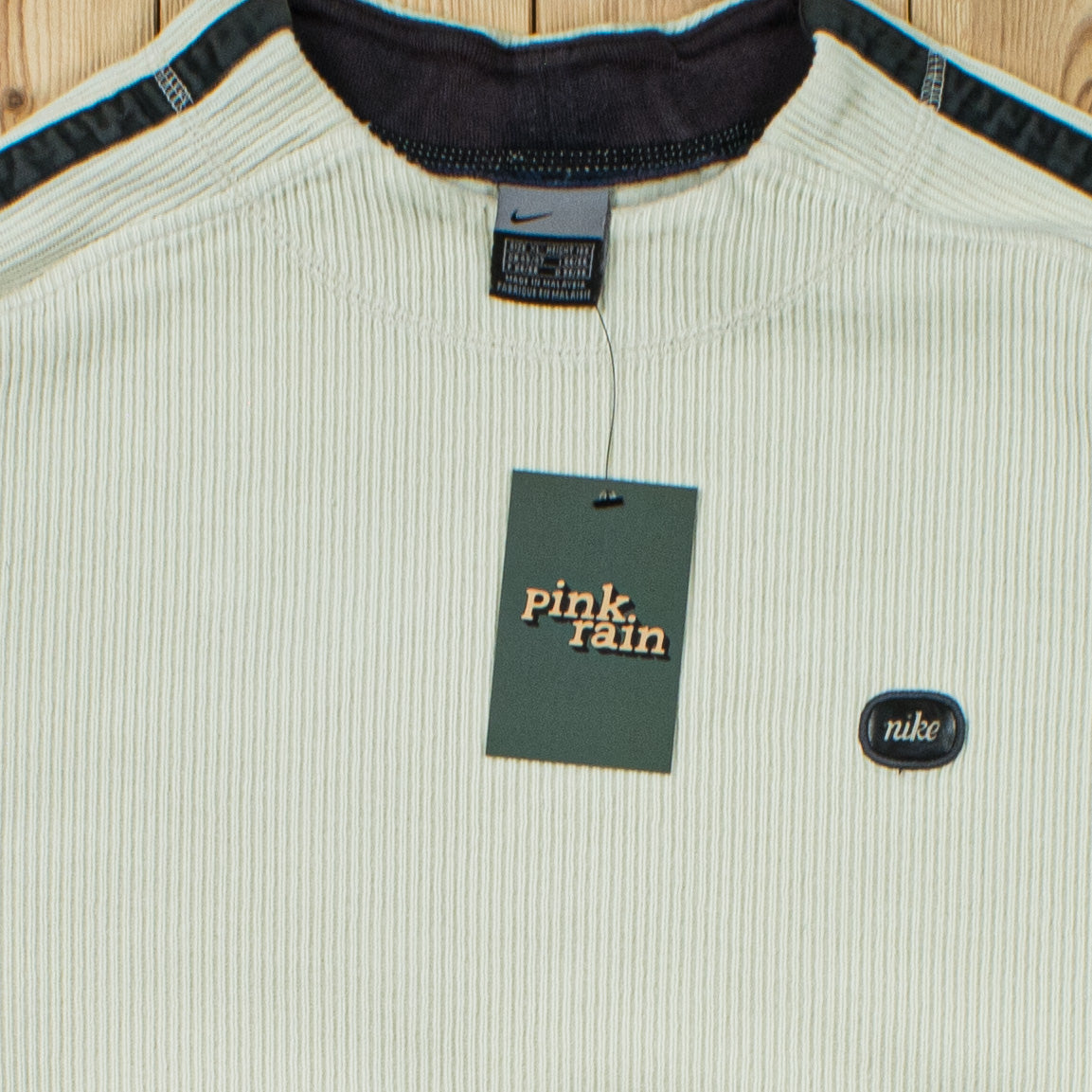 (L) Vintage Nike Essential Embroidered Sweatshirt