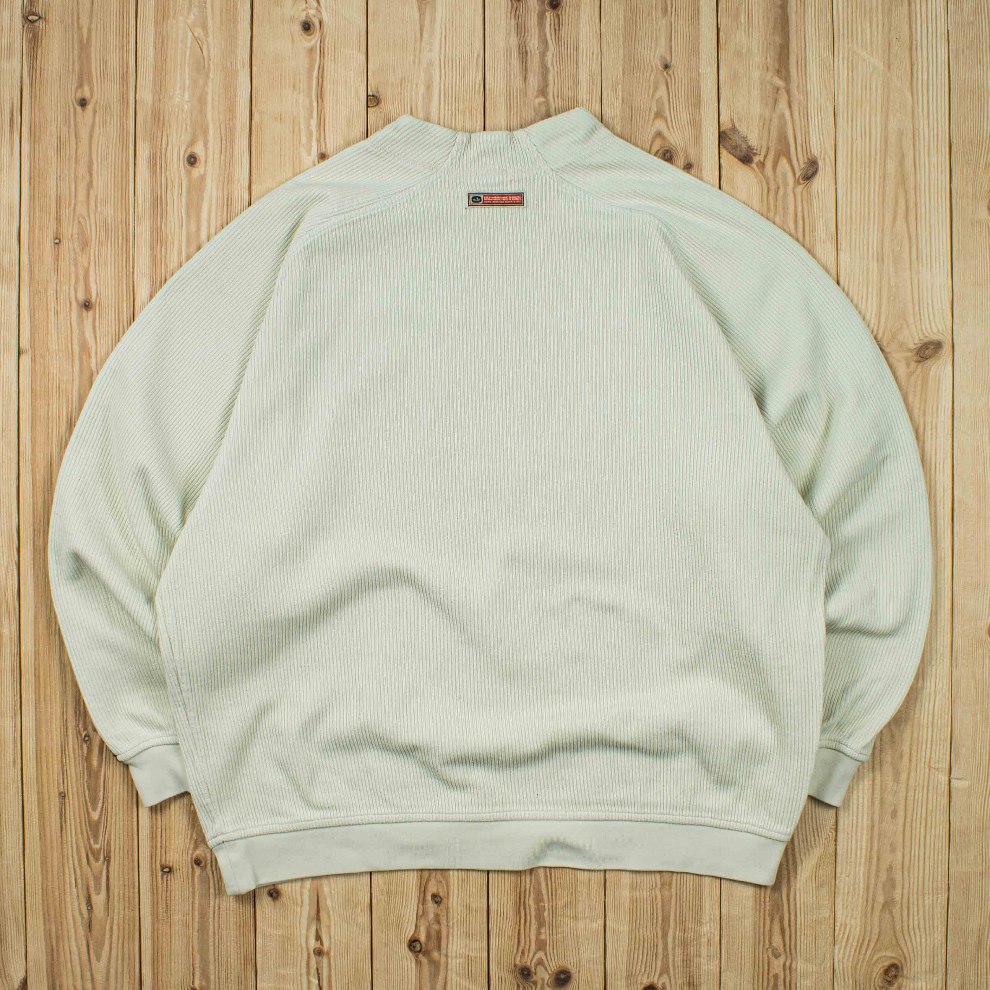 (L) Vintage Nike Essential Embroidered Sweatshirt