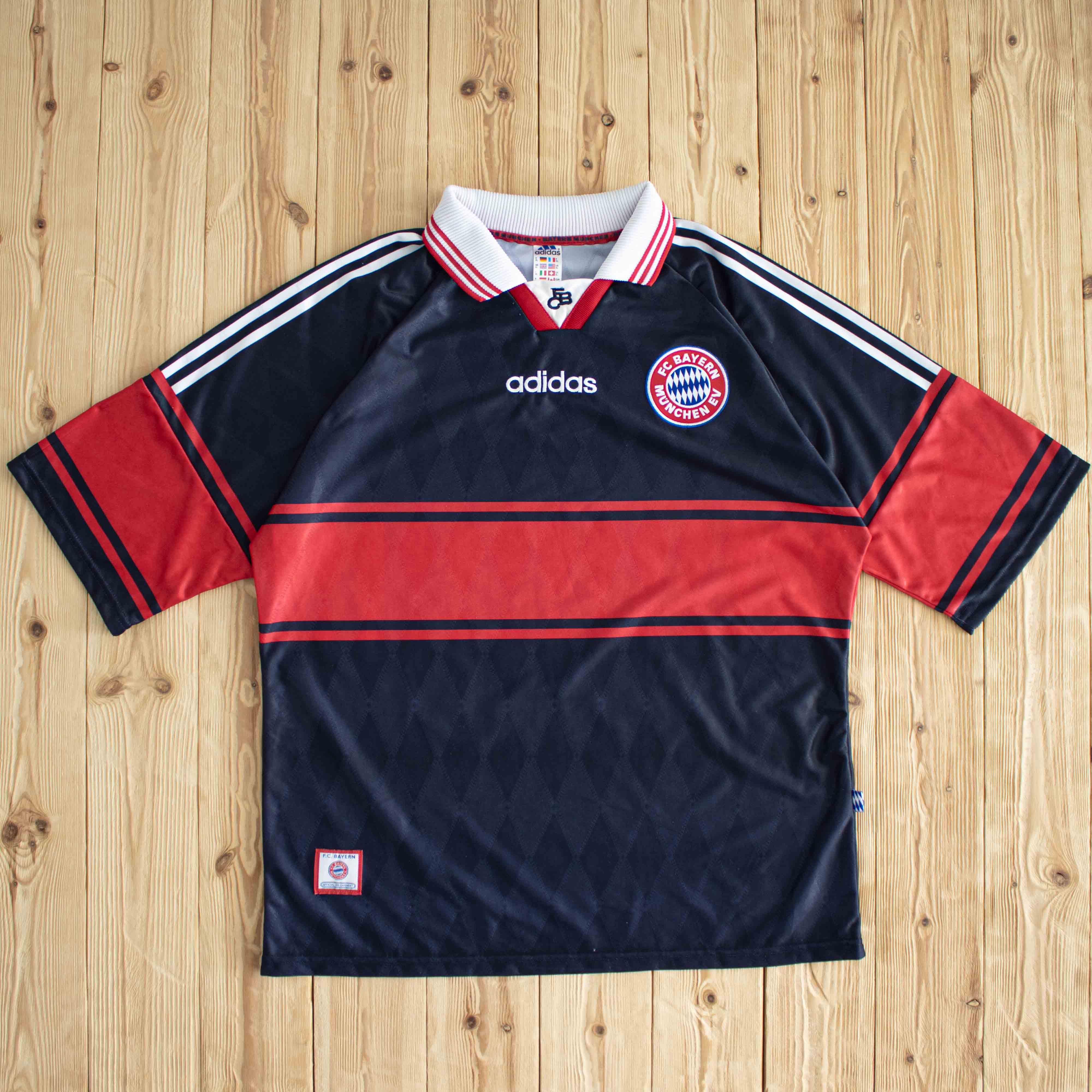 (XL) Adidas F.C. Bayern München Vintage Embroidered T-Shirt Black